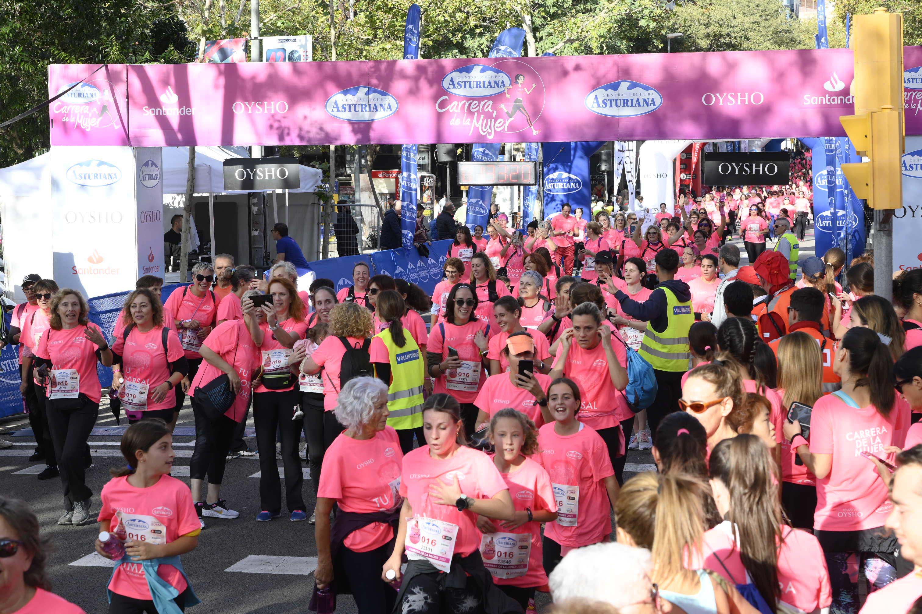 Las mejores fotos de la Carrera de la Mujer de Barcelona 2023. 5800