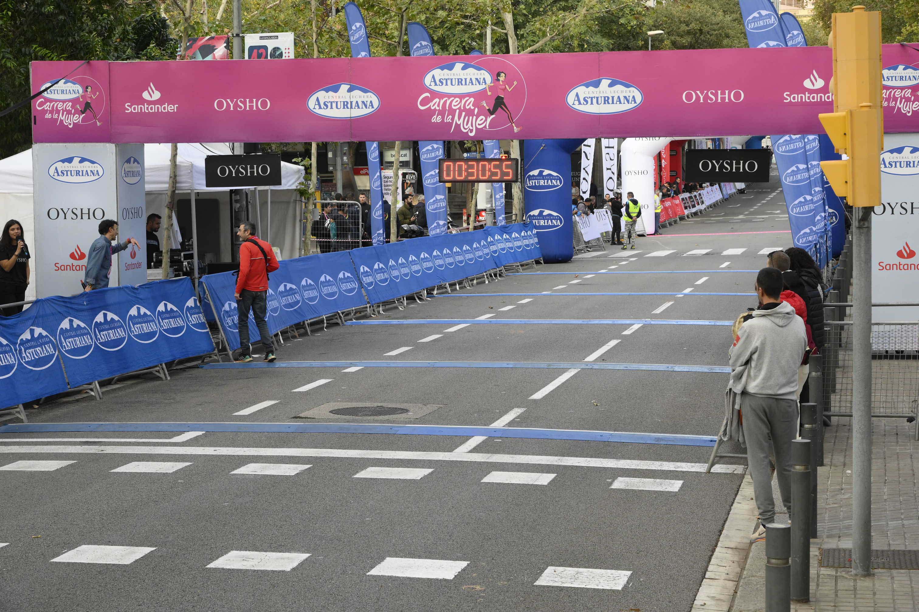 Las mejores fotos de la Carrera de la Mujer de Barcelona 2023. 4016