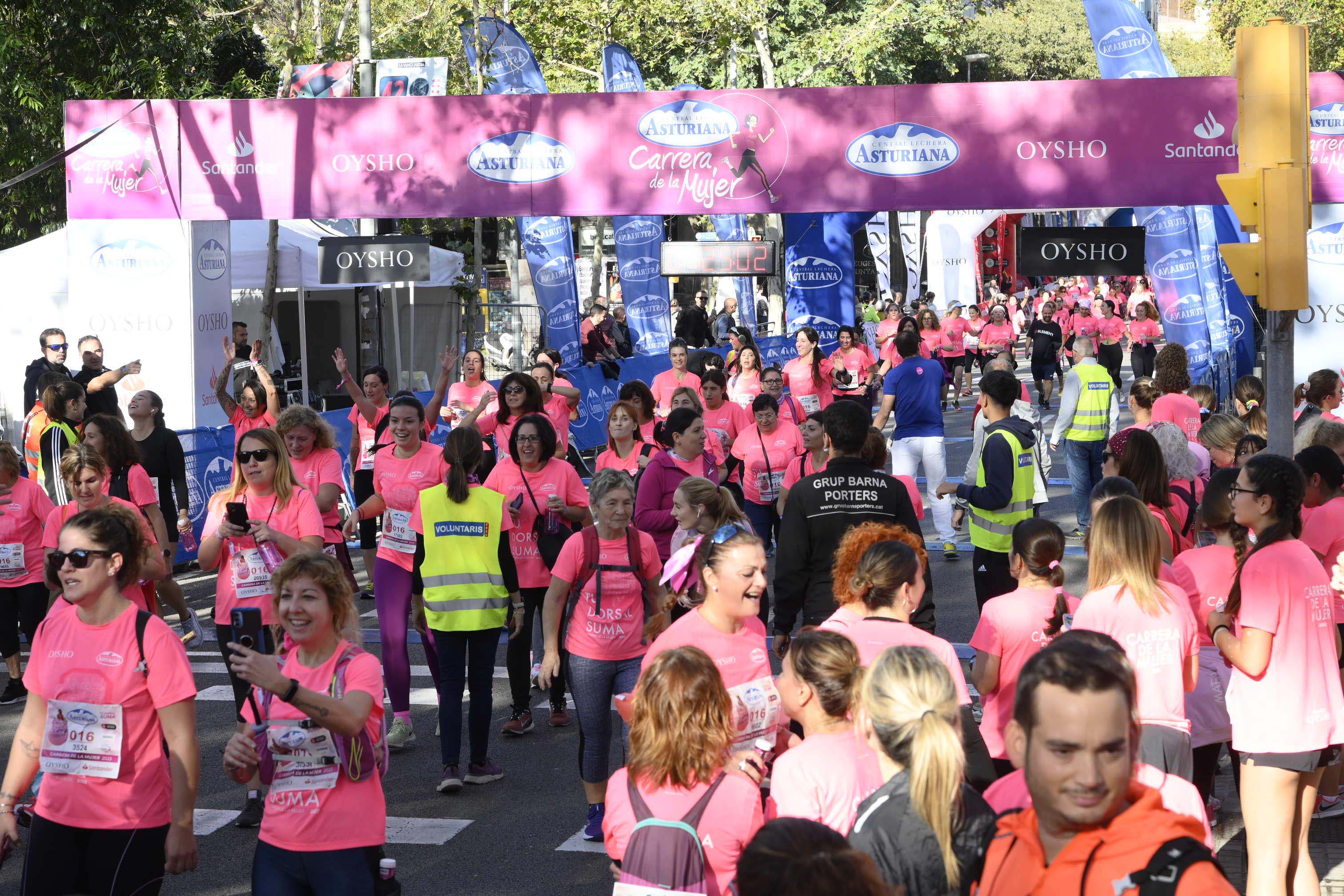 Las mejores fotos de la Carrera de la Mujer de Barcelona 2023. 5554