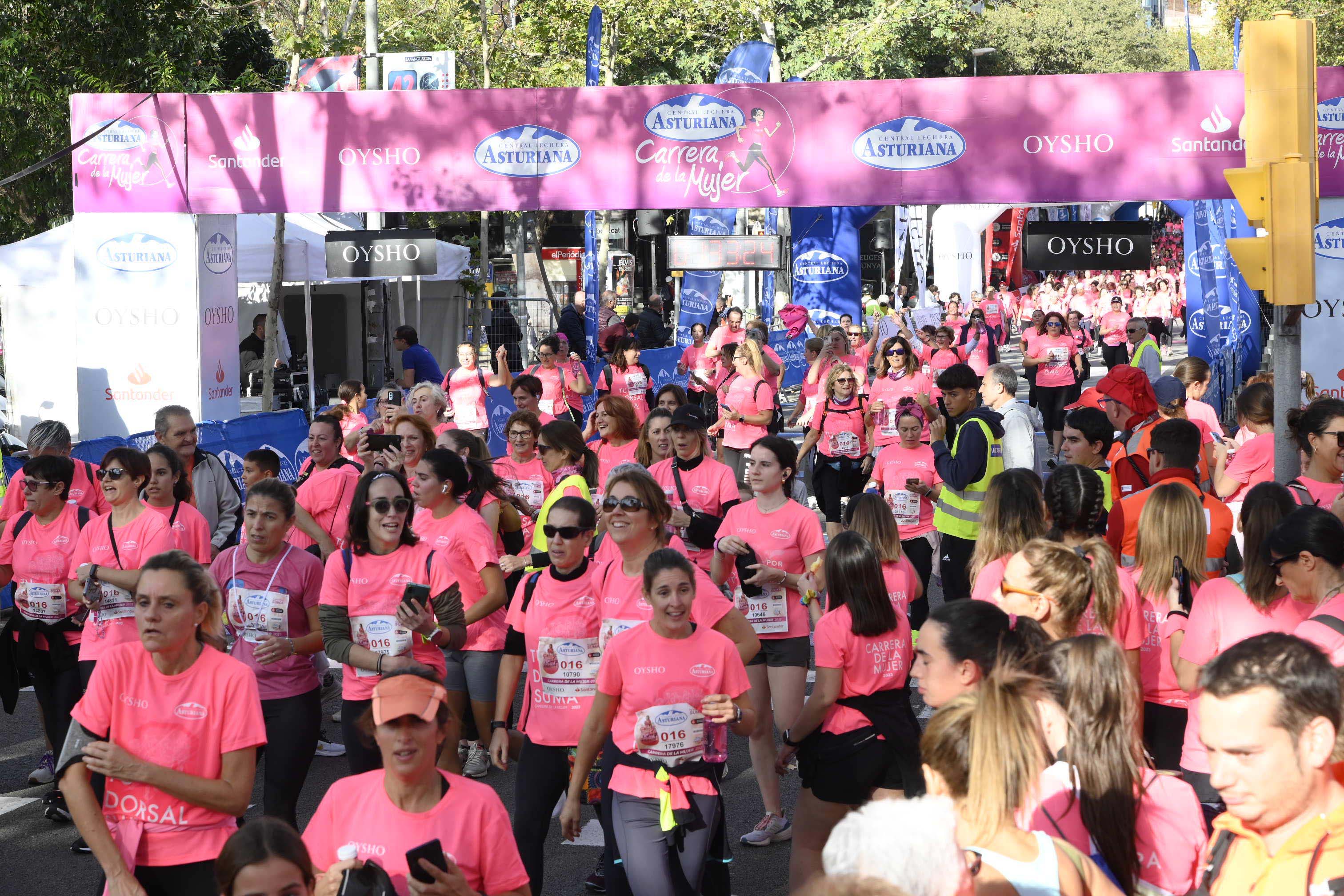 Las mejores fotos de la Carrera de la Mujer de Barcelona 2023. 5802