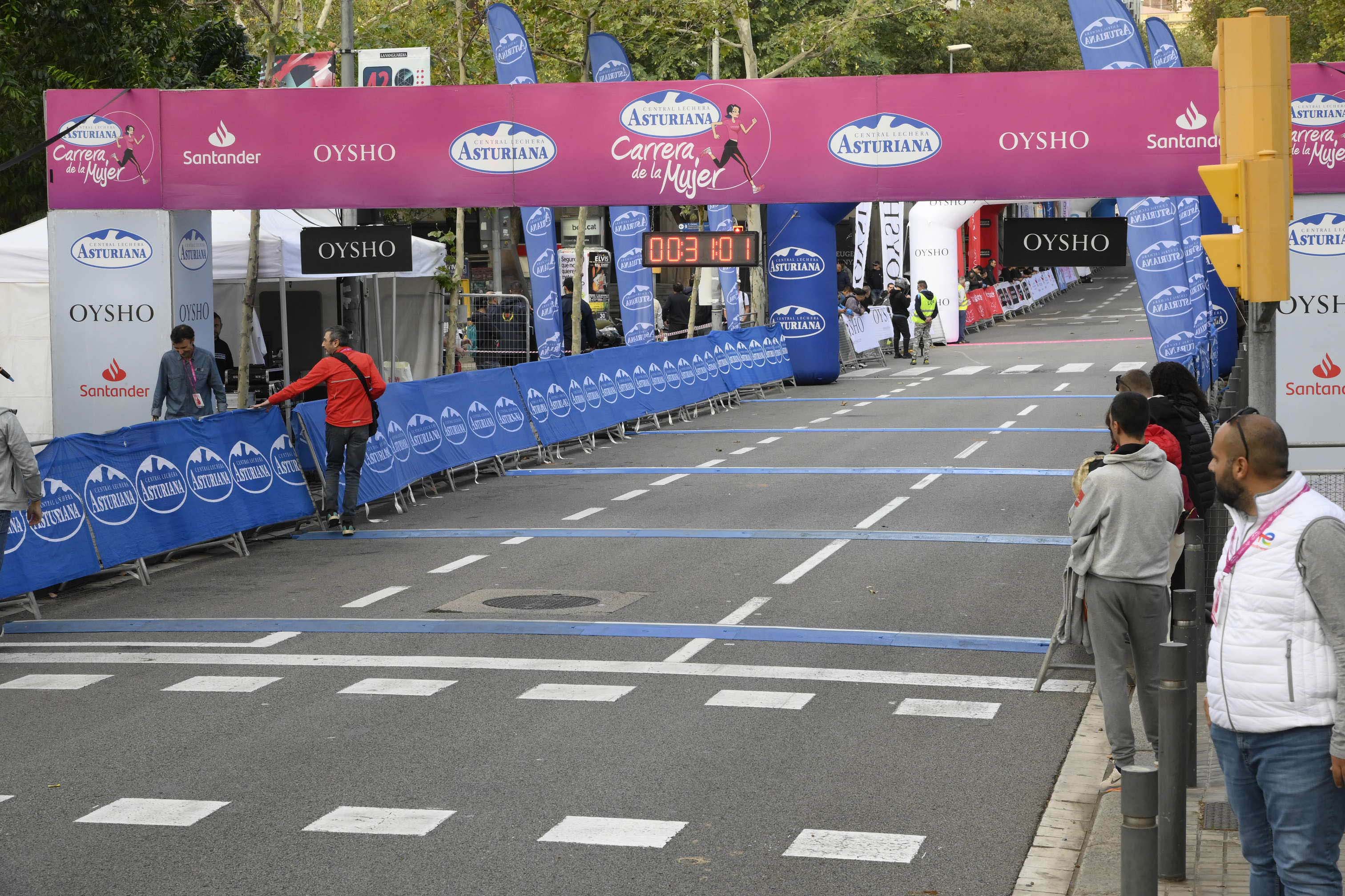 Las mejores fotos de la Carrera de la Mujer de Barcelona 2023. 4019