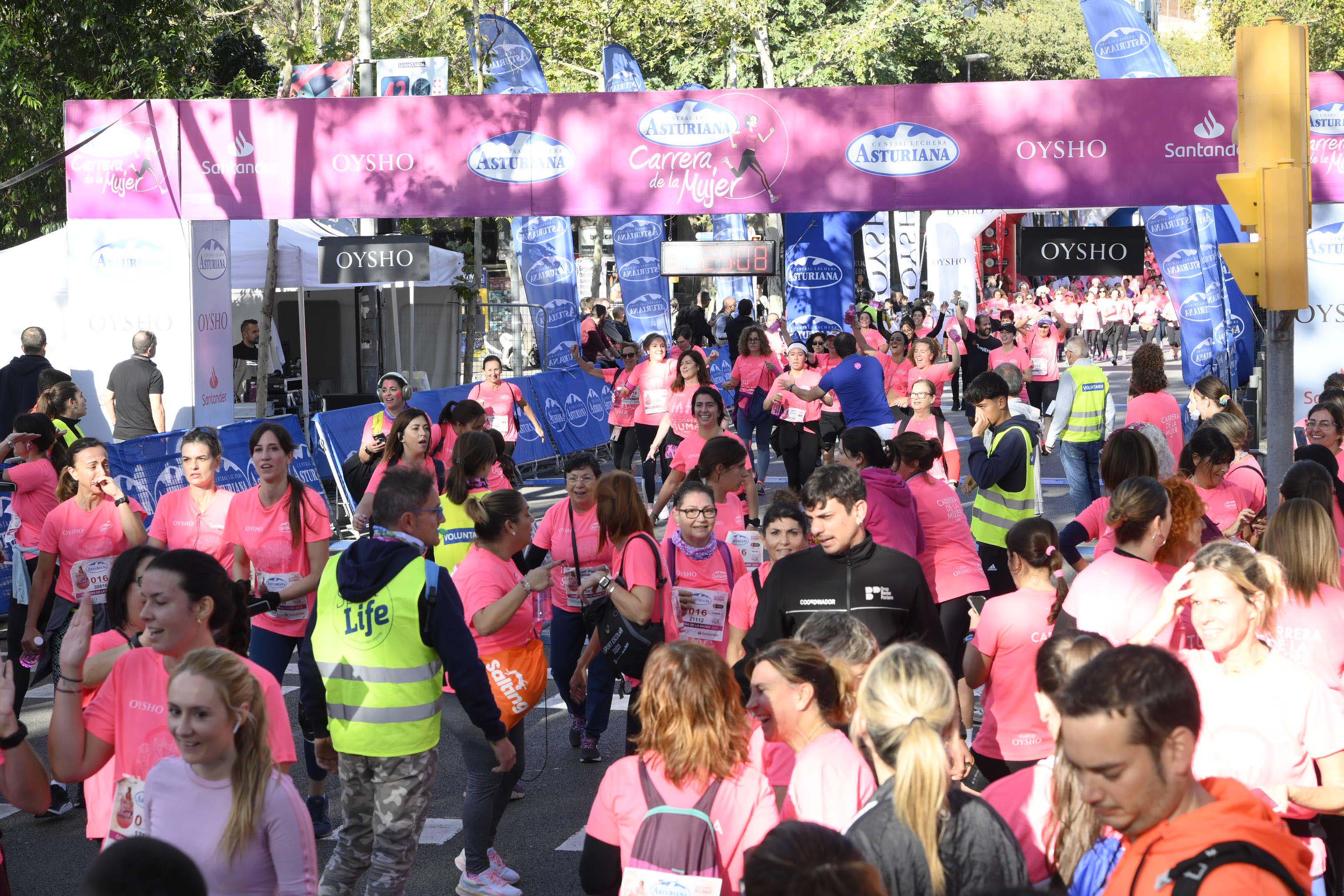 Las mejores fotos de la Carrera de la Mujer de Barcelona 2023. 5557
