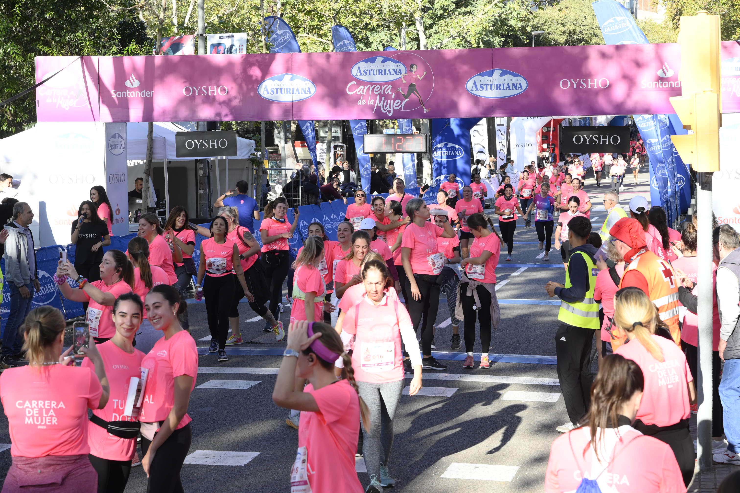 Las mejores fotos de la Carrera de la Mujer de Barcelona 2023. 5210