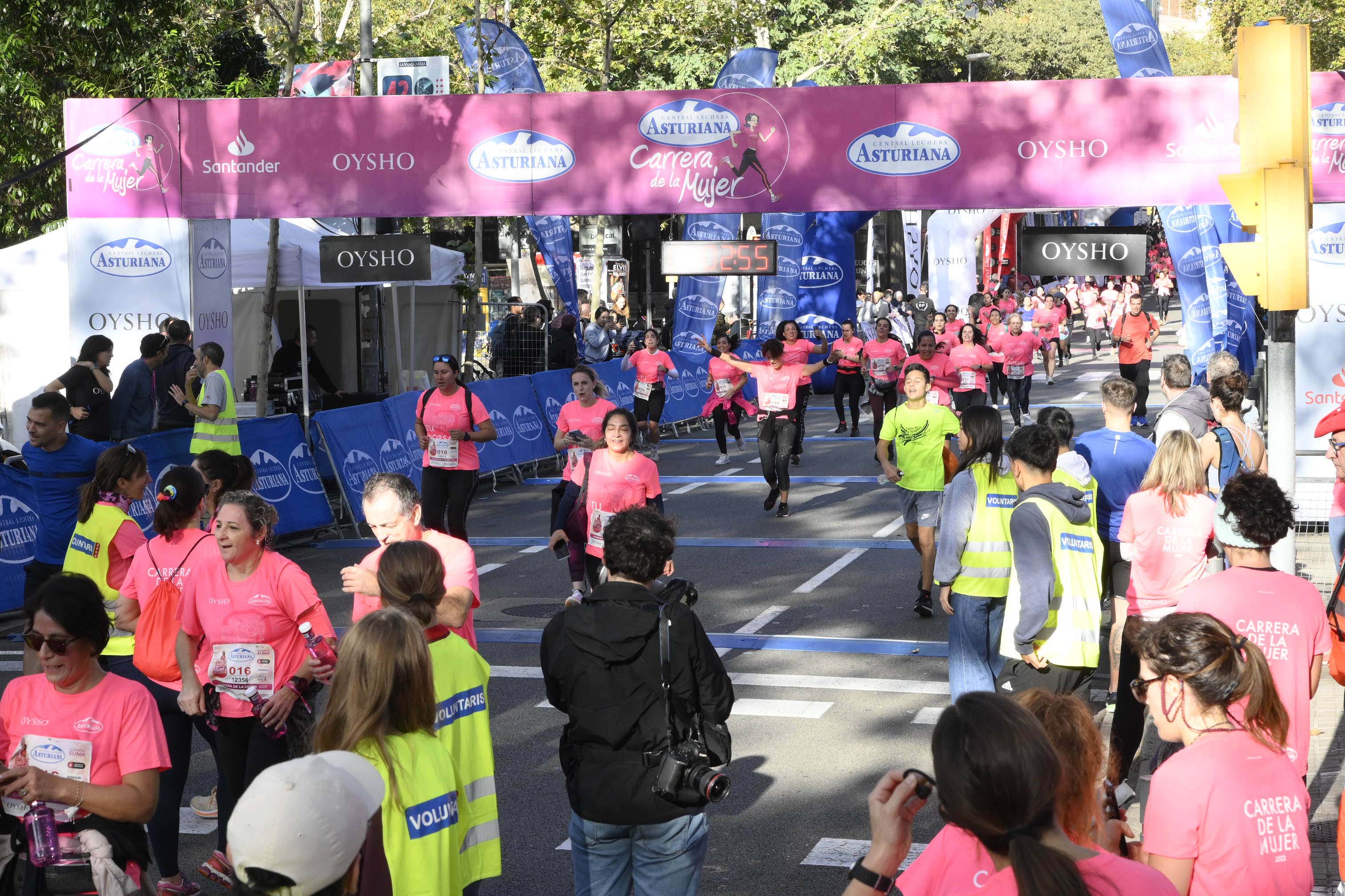 Las mejores fotos de la Carrera de la Mujer de Barcelona 2023. 4964