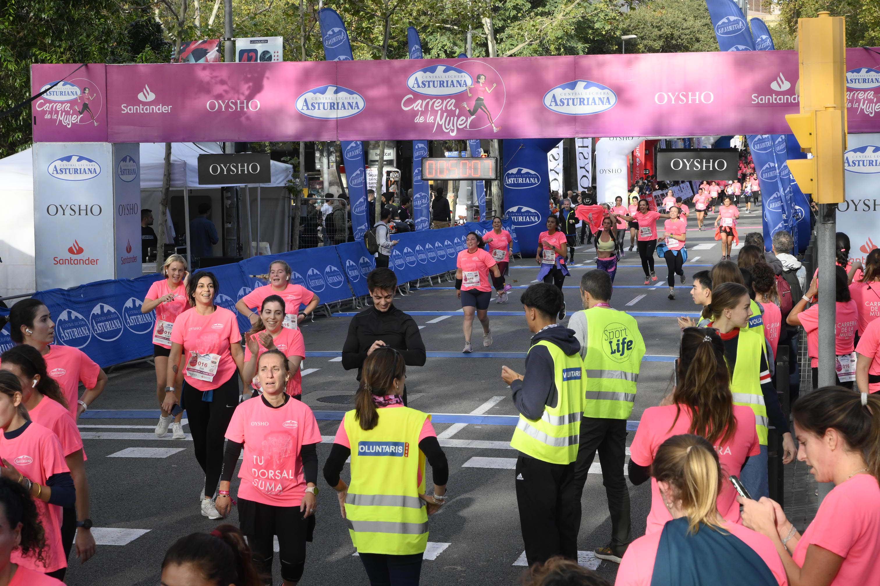 Las mejores fotos de la Carrera de la Mujer de Barcelona 2023. 4580
