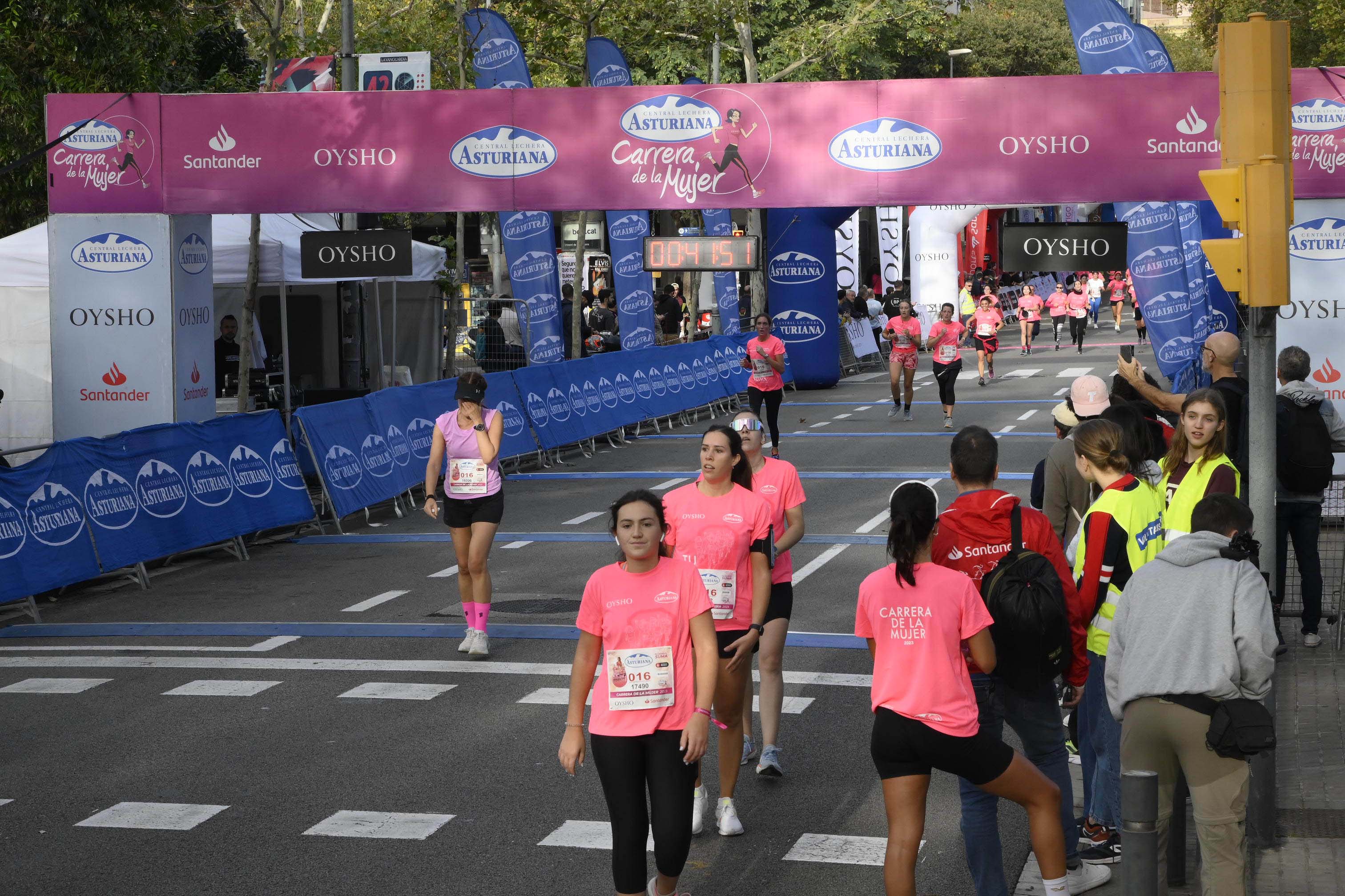 Las mejores fotos de la Carrera de la Mujer de Barcelona 2023. 4332