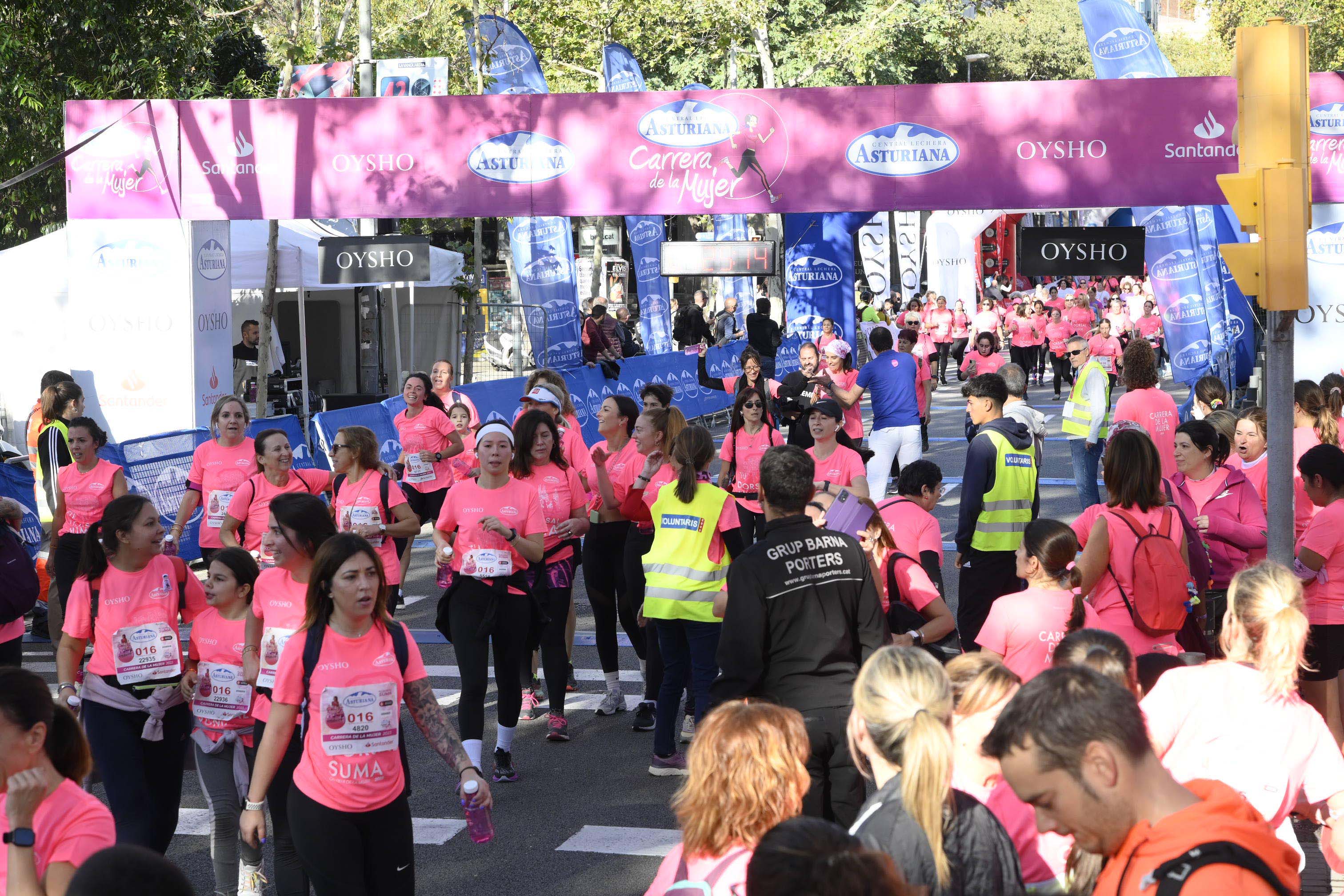 Las mejores fotos de la Carrera de la Mujer de Barcelona 2023. 5560
