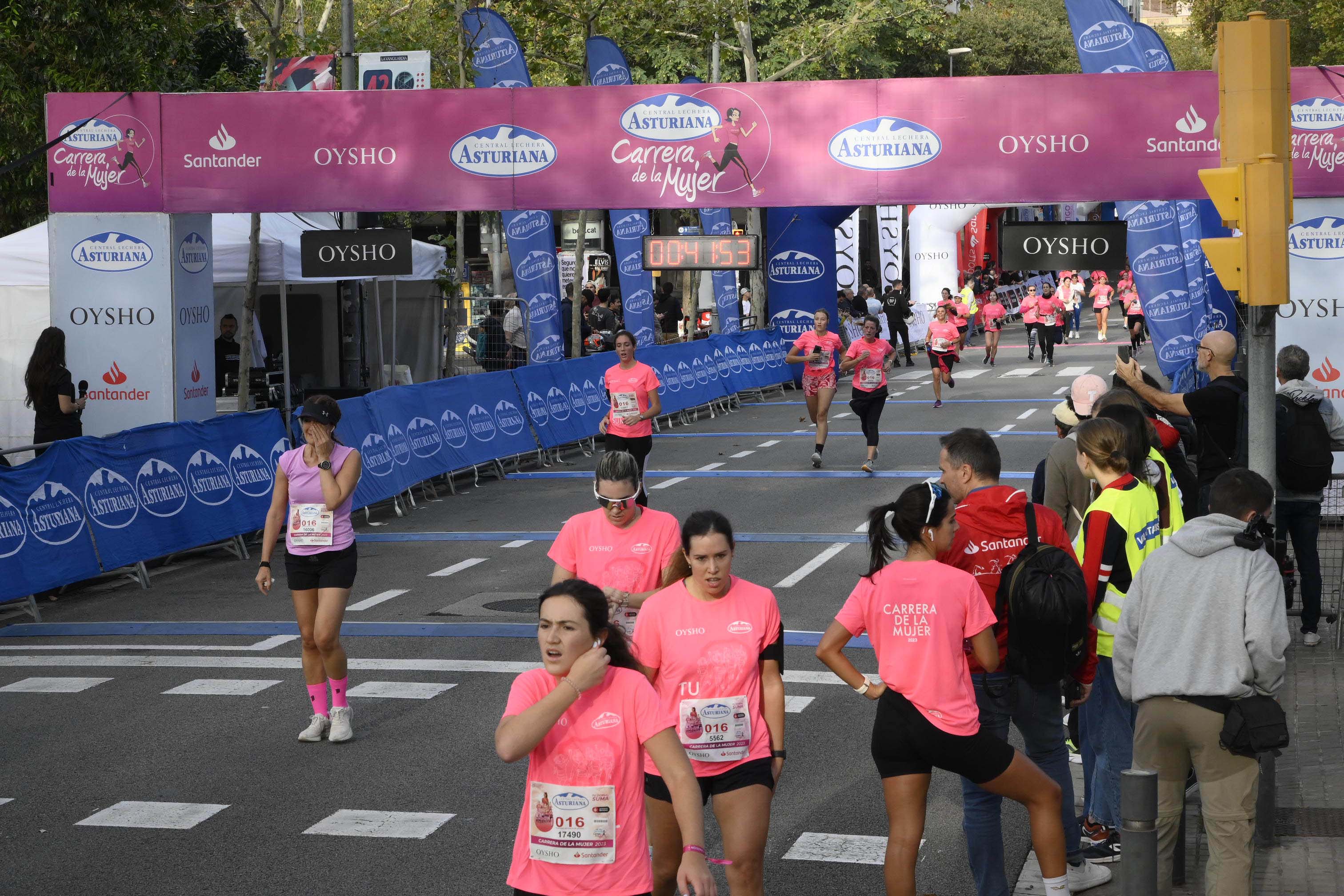 Las mejores fotos de la Carrera de la Mujer de Barcelona 2023. 4333