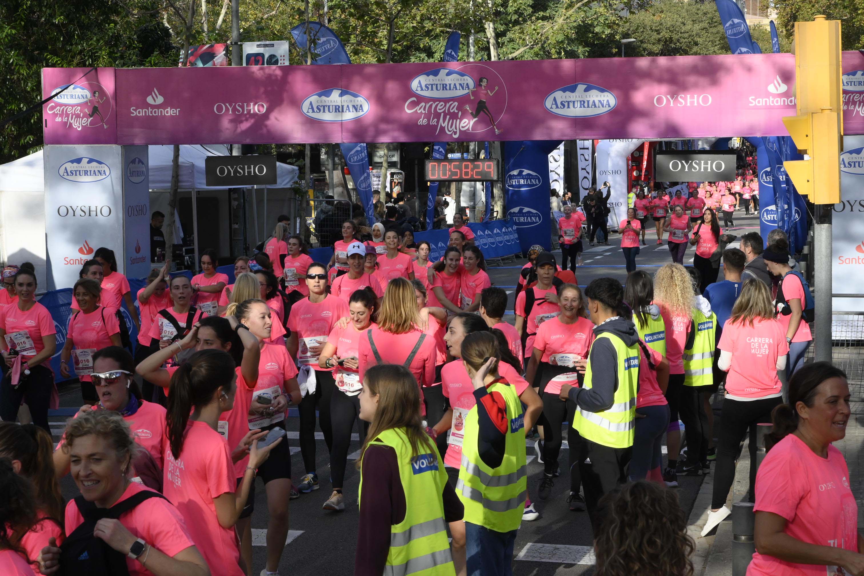 Las mejores fotos de la Carrera de la Mujer de Barcelona 2023. 4831