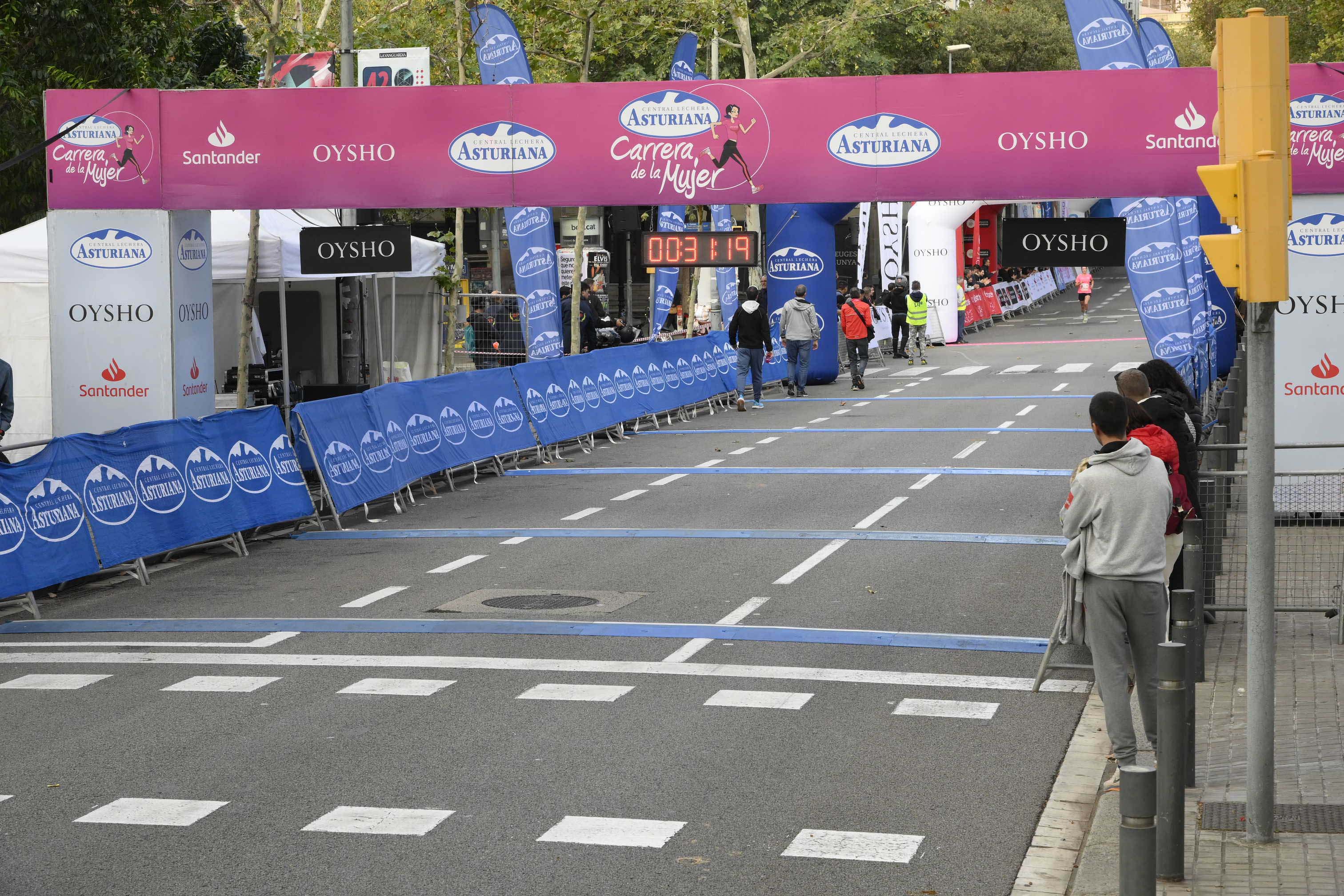 Las mejores fotos de la Carrera de la Mujer de Barcelona 2023. 4028