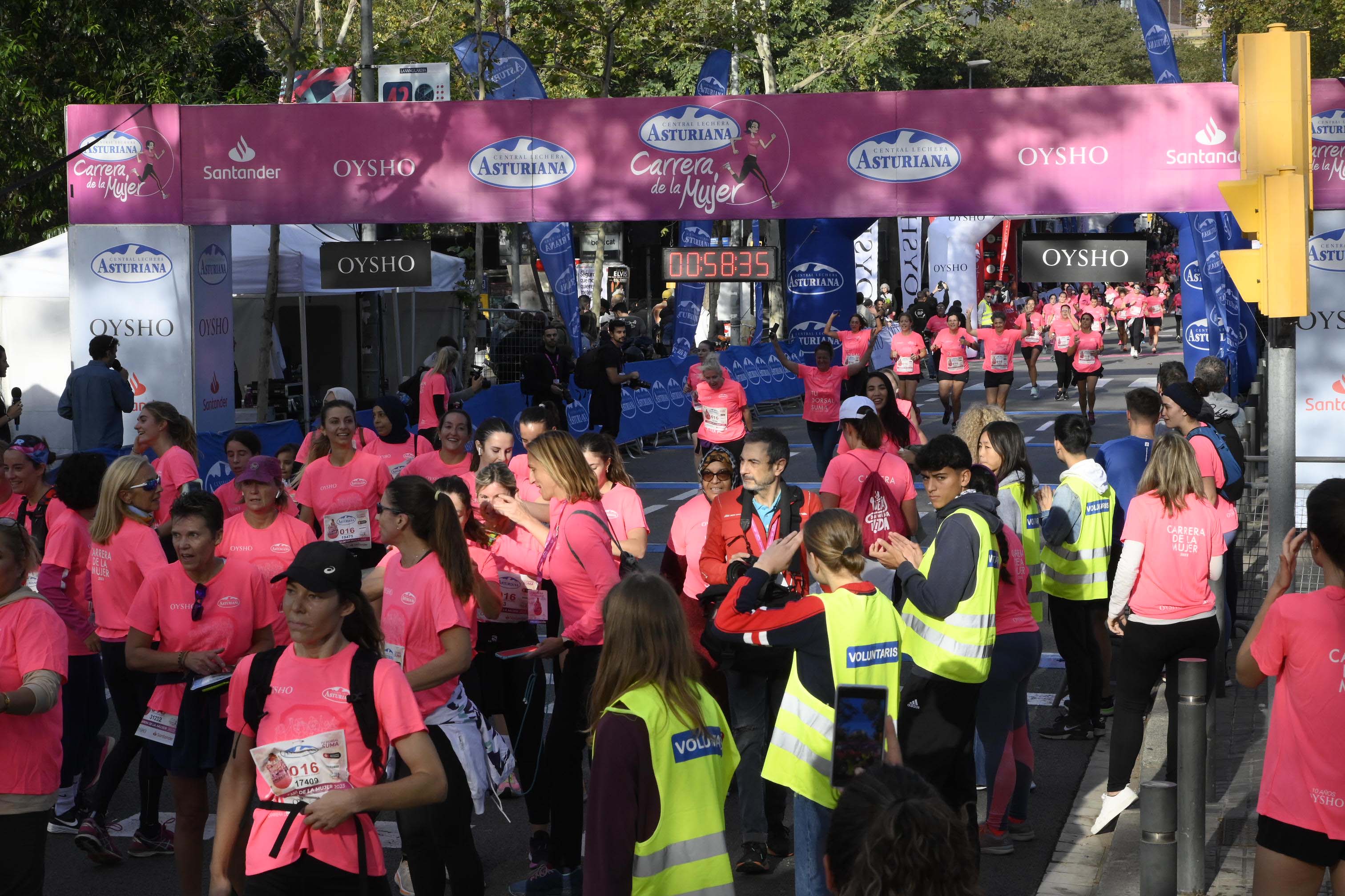 Las mejores fotos de la Carrera de la Mujer de Barcelona 2023. 4834