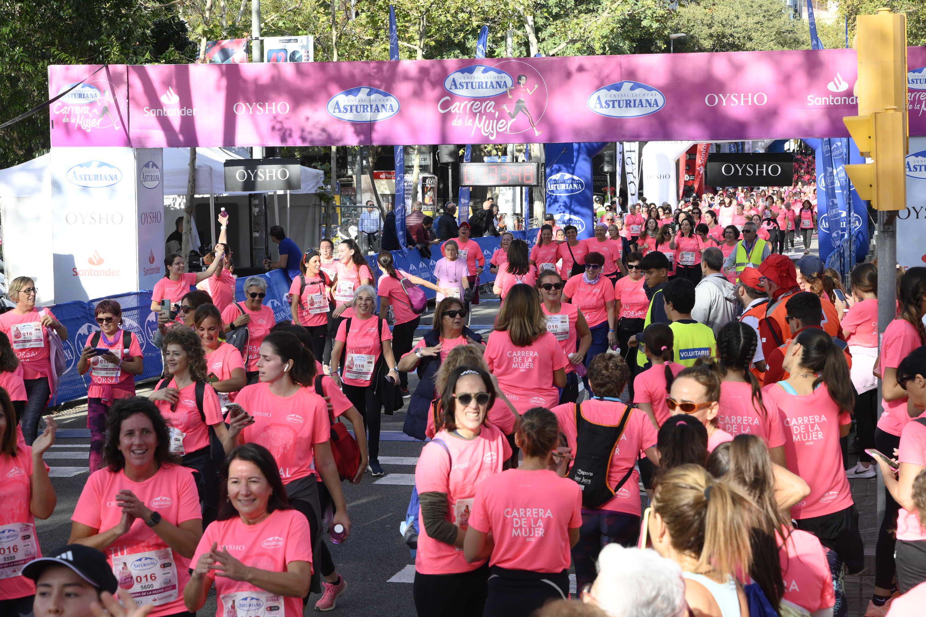 Las mejores fotos de la Carrera de la Mujer de Barcelona 2023. 5814