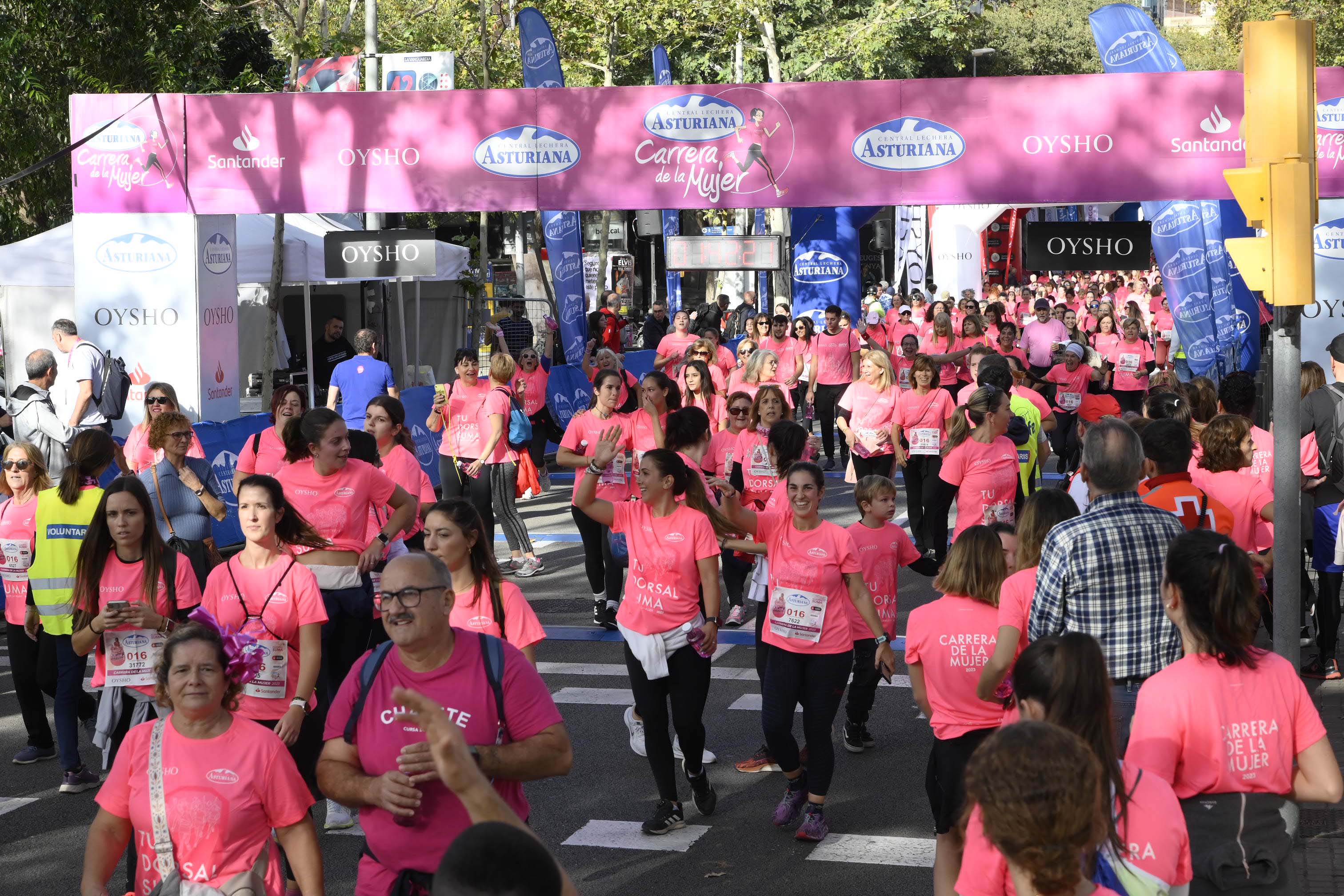 Las mejores fotos de la Carrera de la Mujer de Barcelona 2023. 6063