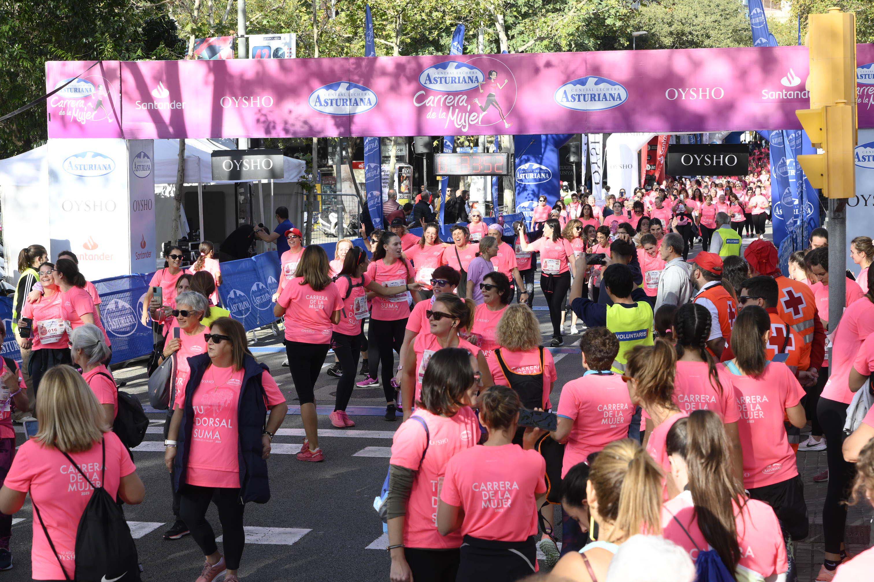 Las mejores fotos de la Carrera de la Mujer de Barcelona 2023. 5816