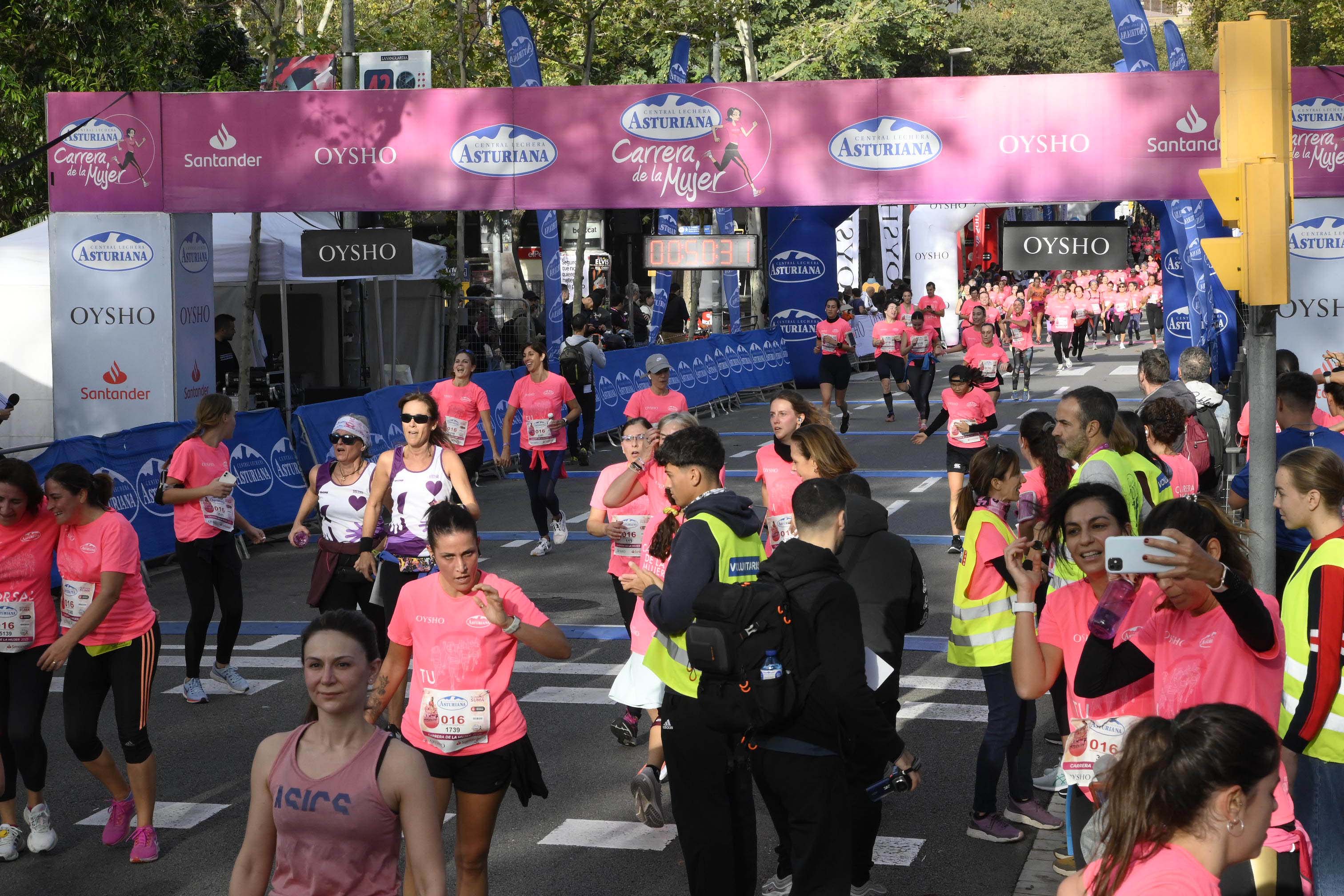 Las mejores fotos de la Carrera de la Mujer de Barcelona 2023. 4592