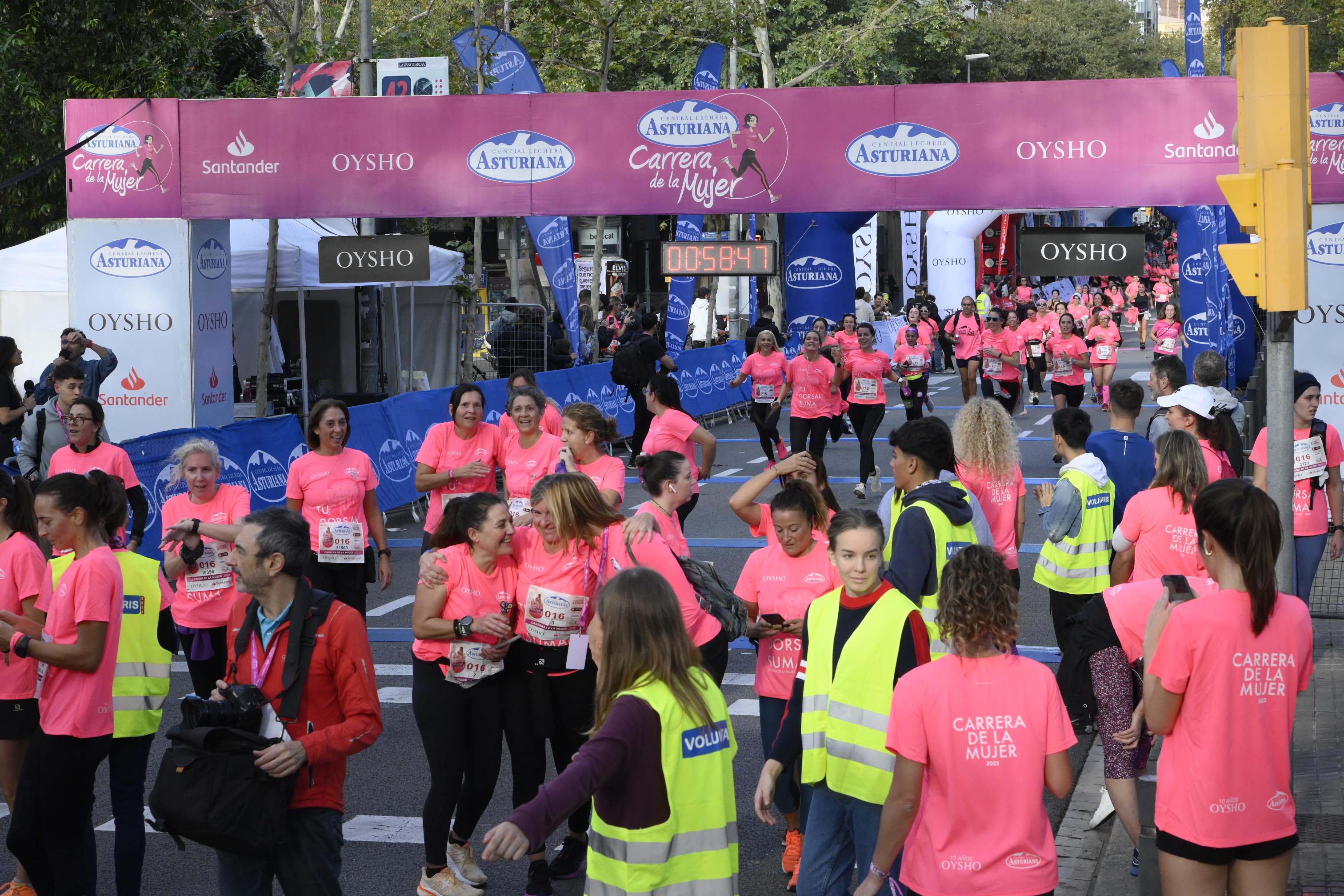 Las mejores fotos de la Carrera de la Mujer de Barcelona 2023. 4840