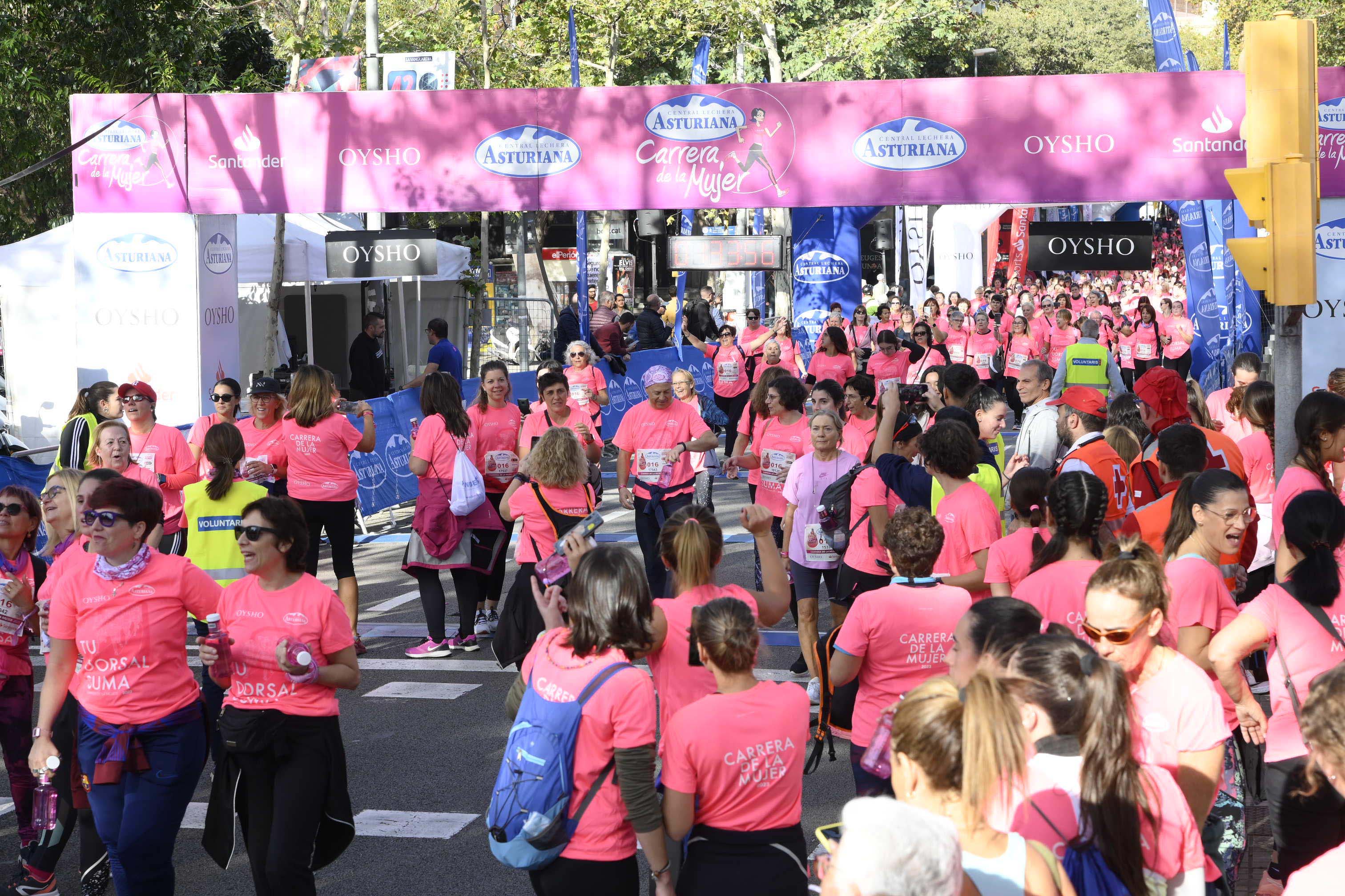 Las mejores fotos de la Carrera de la Mujer de Barcelona 2023. 5818