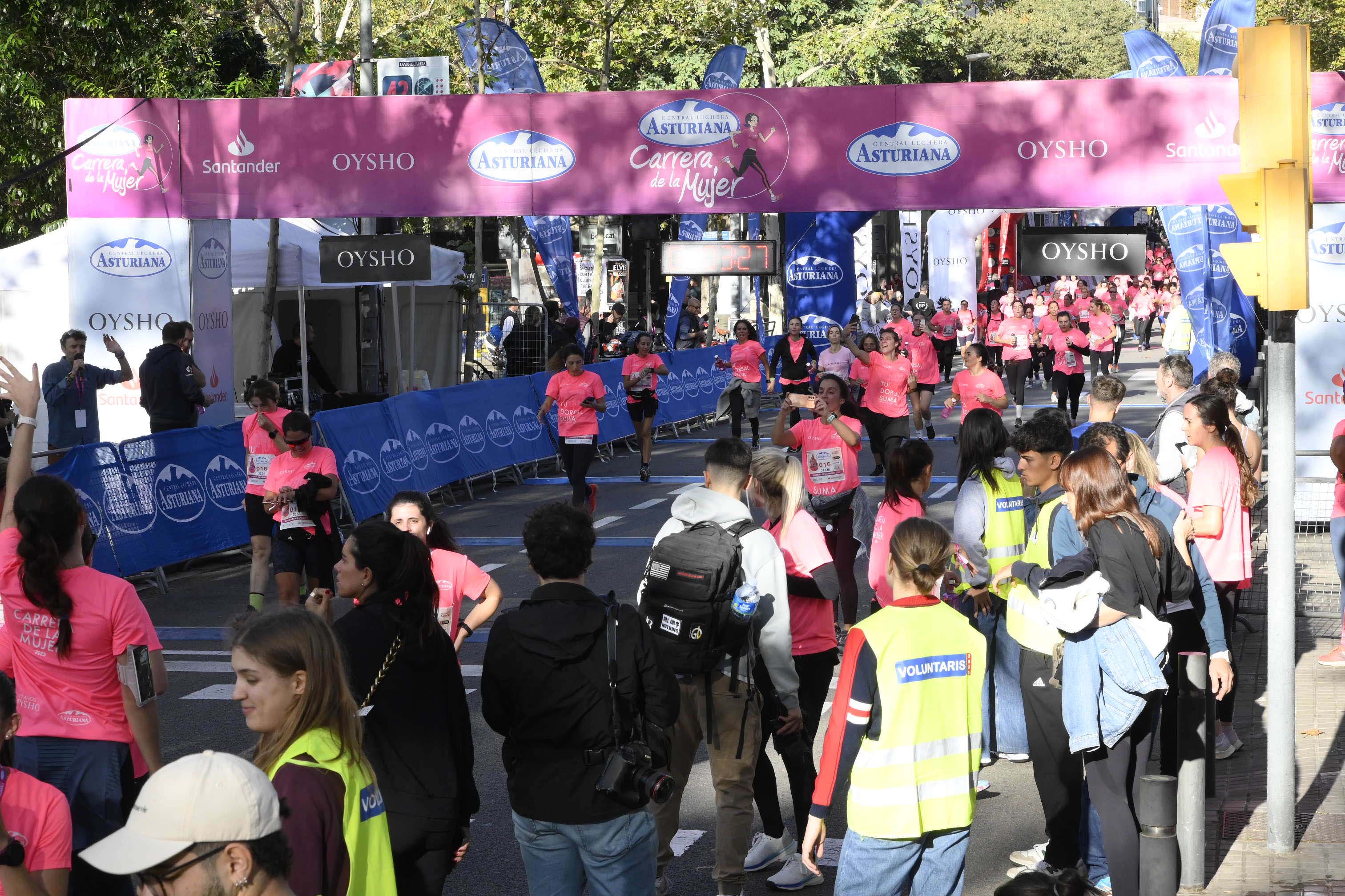 Las mejores fotos de la Carrera de la Mujer de Barcelona 2023. 4980