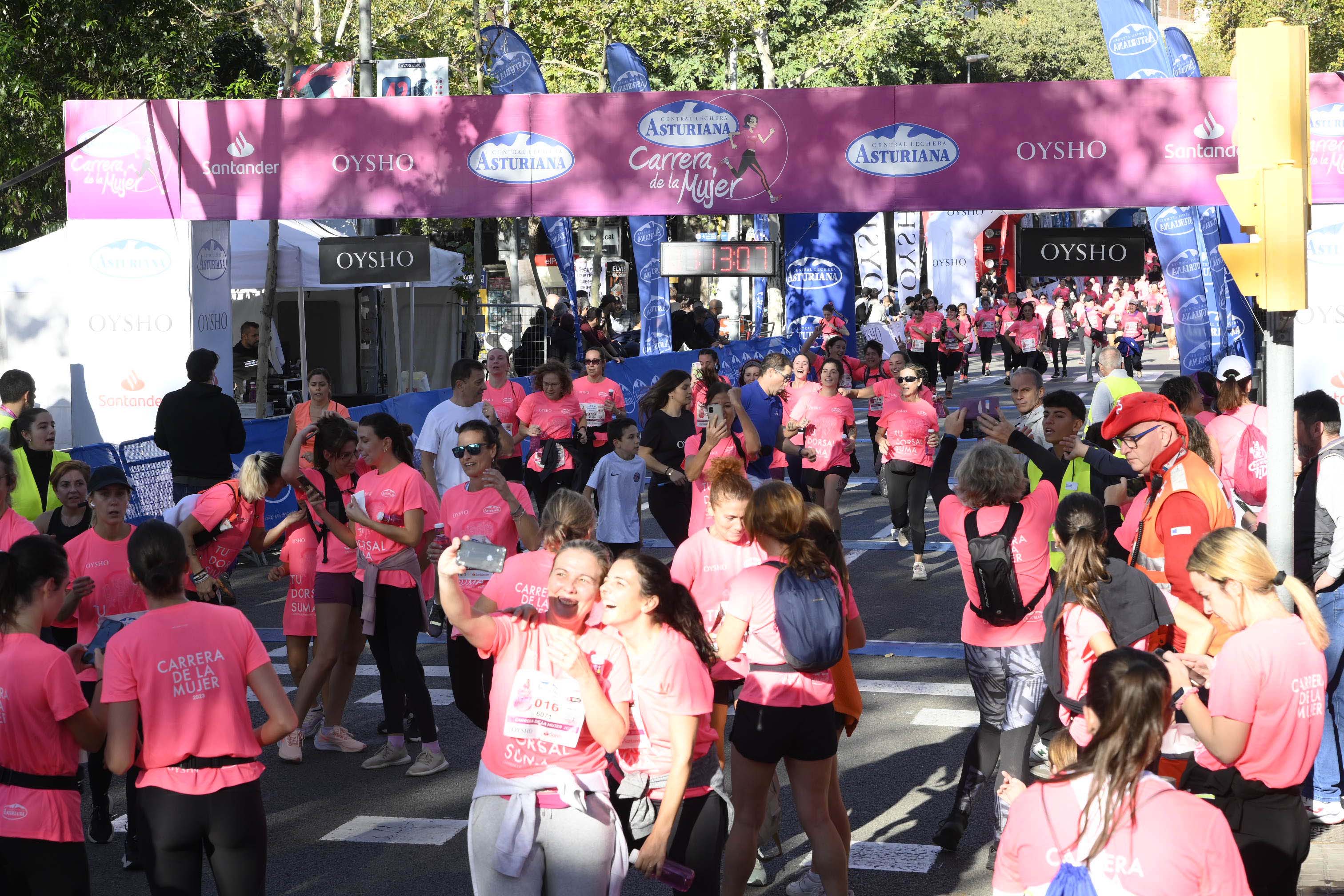 Las mejores fotos de la Carrera de la Mujer de Barcelona 2023. 5226