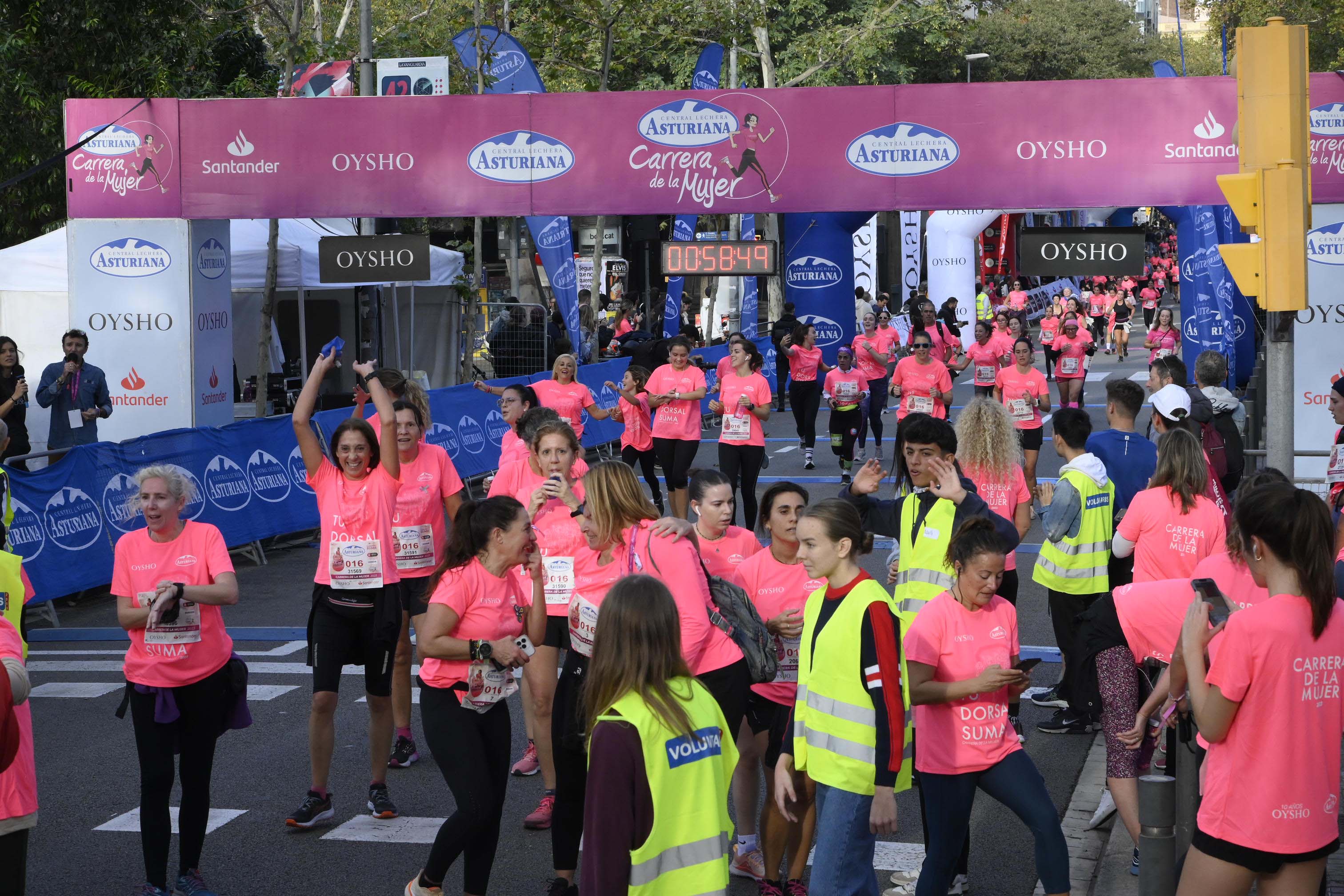 Las mejores fotos de la Carrera de la Mujer de Barcelona 2023. 4841