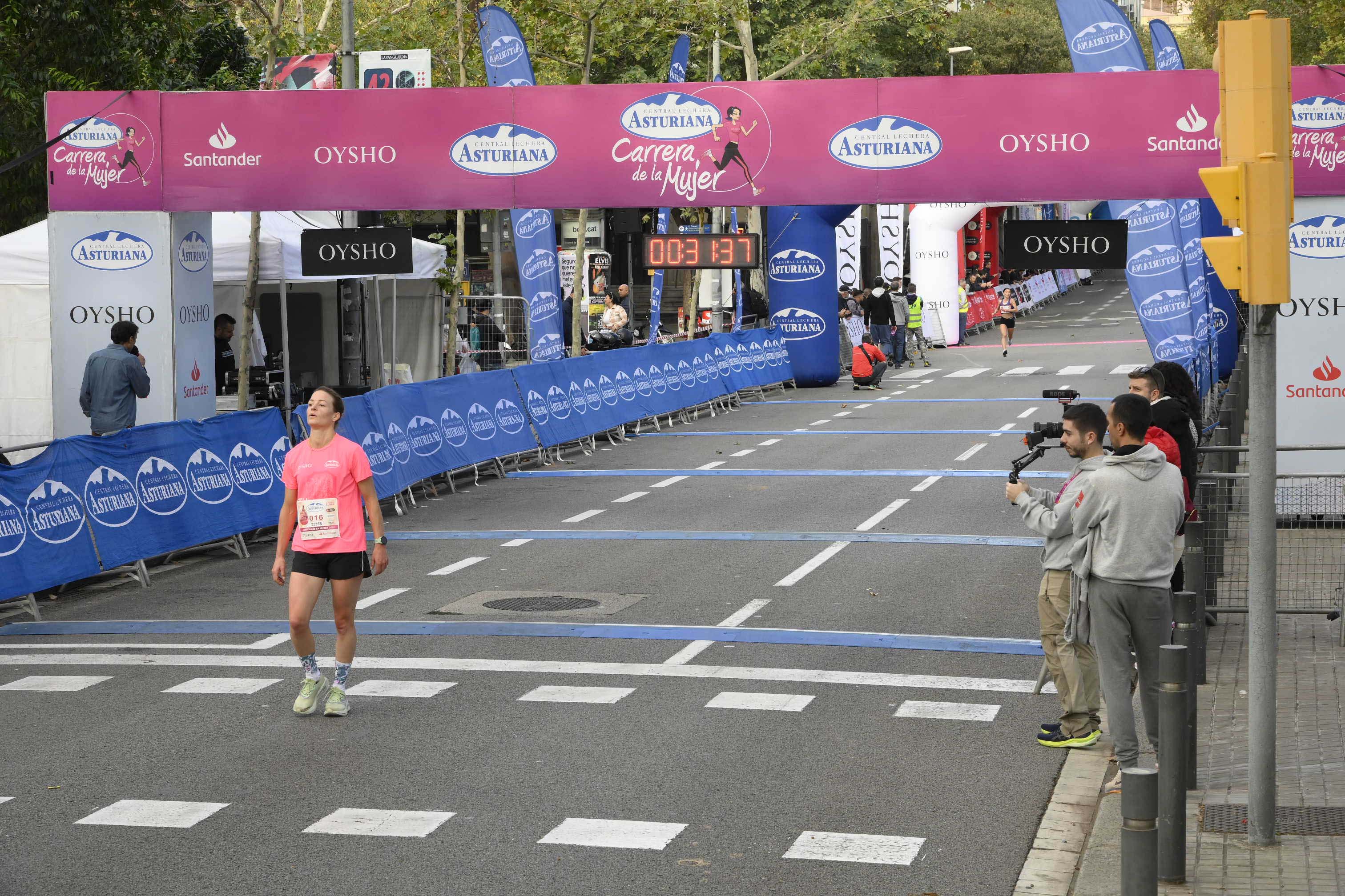 Las mejores fotos de la Carrera de la Mujer de Barcelona 2023. 4037