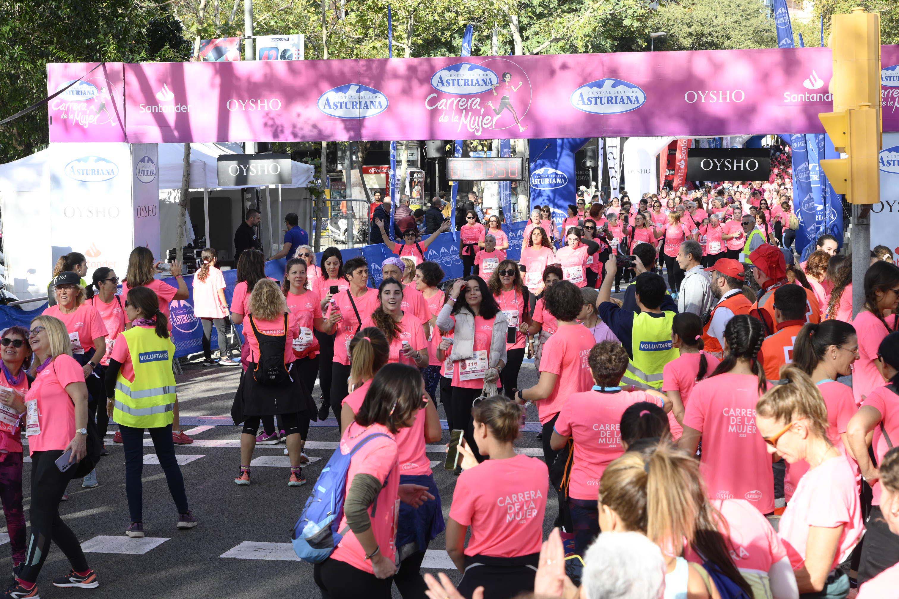 Las mejores fotos de la Carrera de la Mujer de Barcelona 2023. 5819