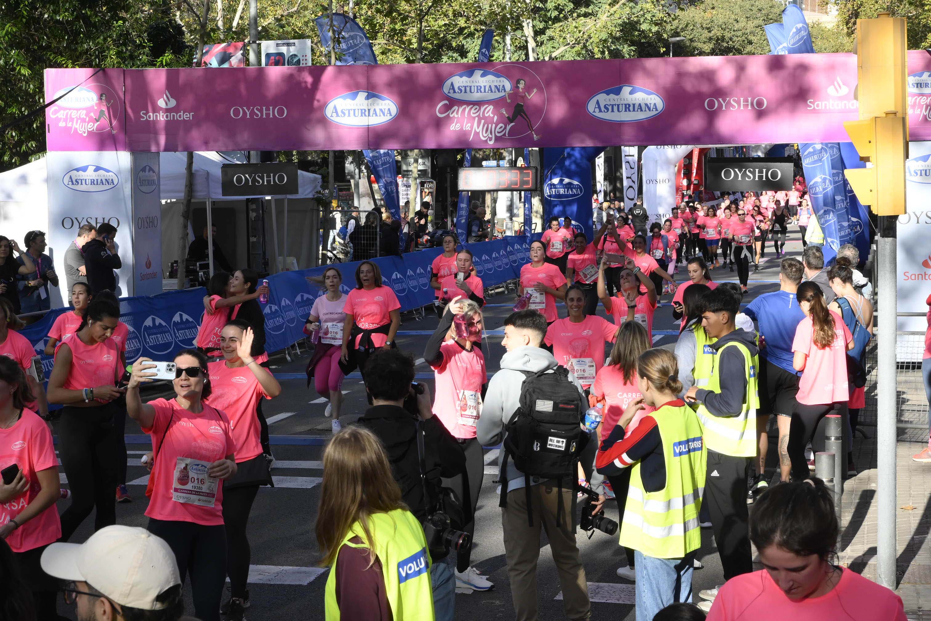 Las mejores fotos de la Carrera de la Mujer de Barcelona 2023. 4983