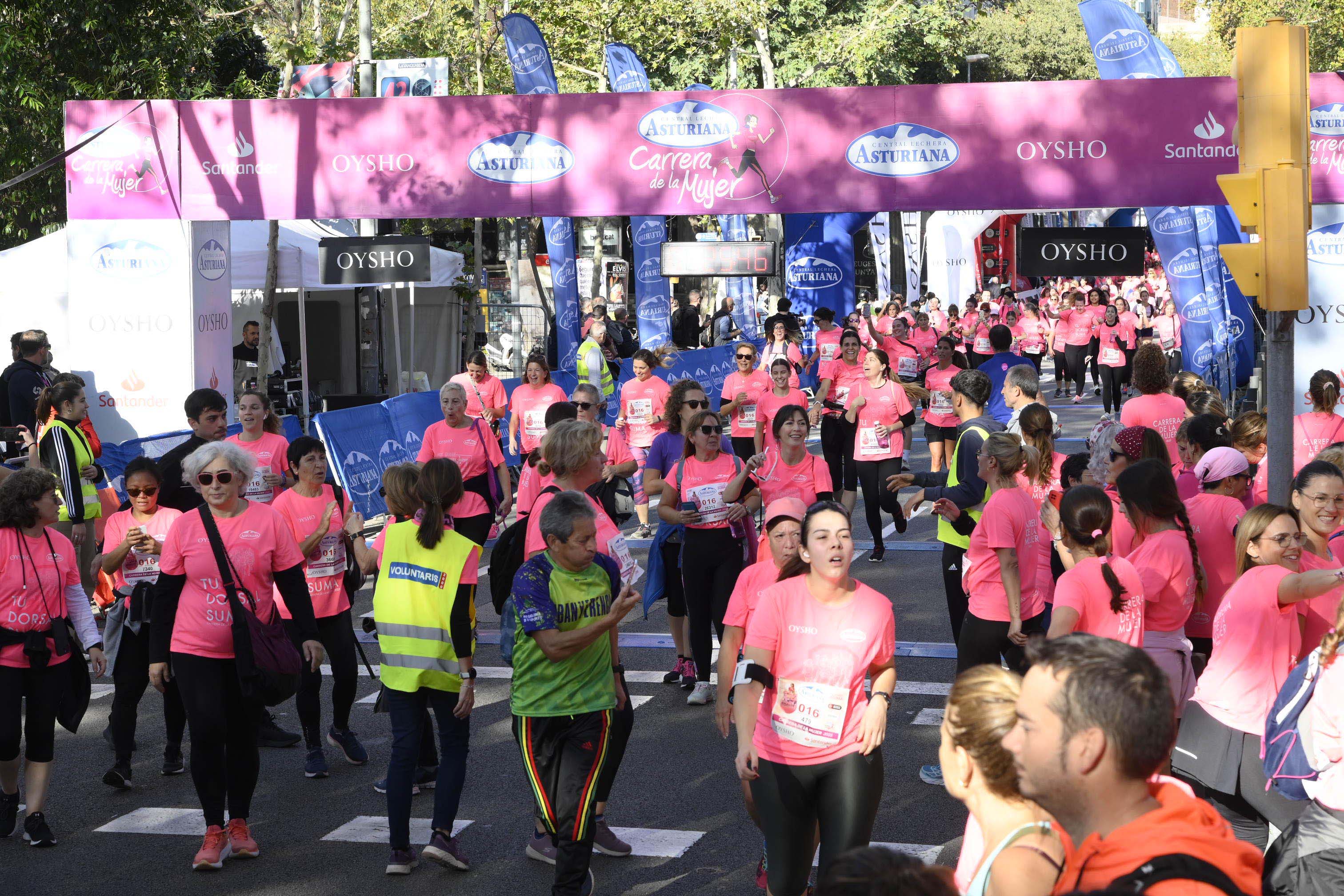 Las mejores fotos de la Carrera de la Mujer de Barcelona 2023. 5576