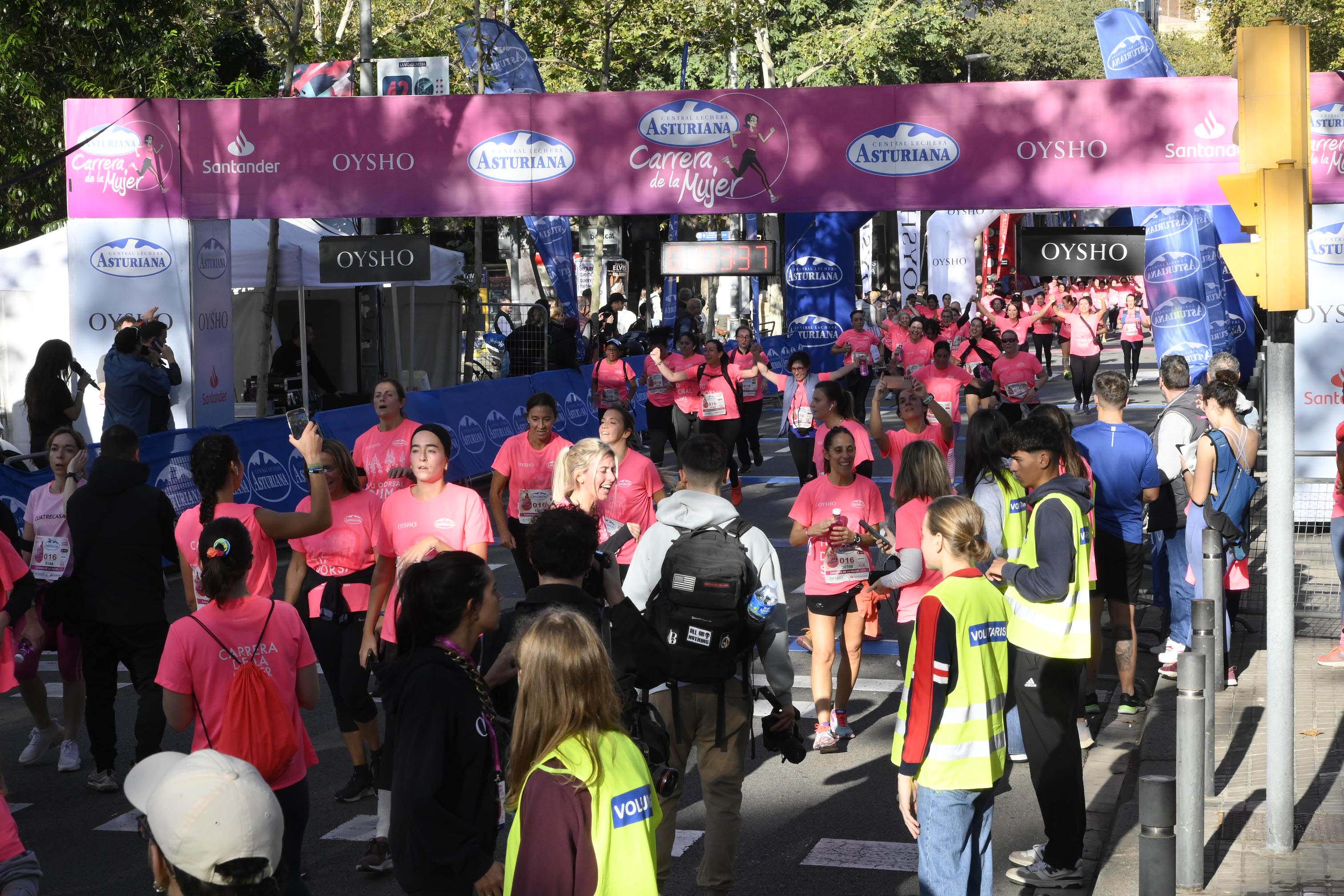 Las mejores fotos de la Carrera de la Mujer de Barcelona 2023. 4985