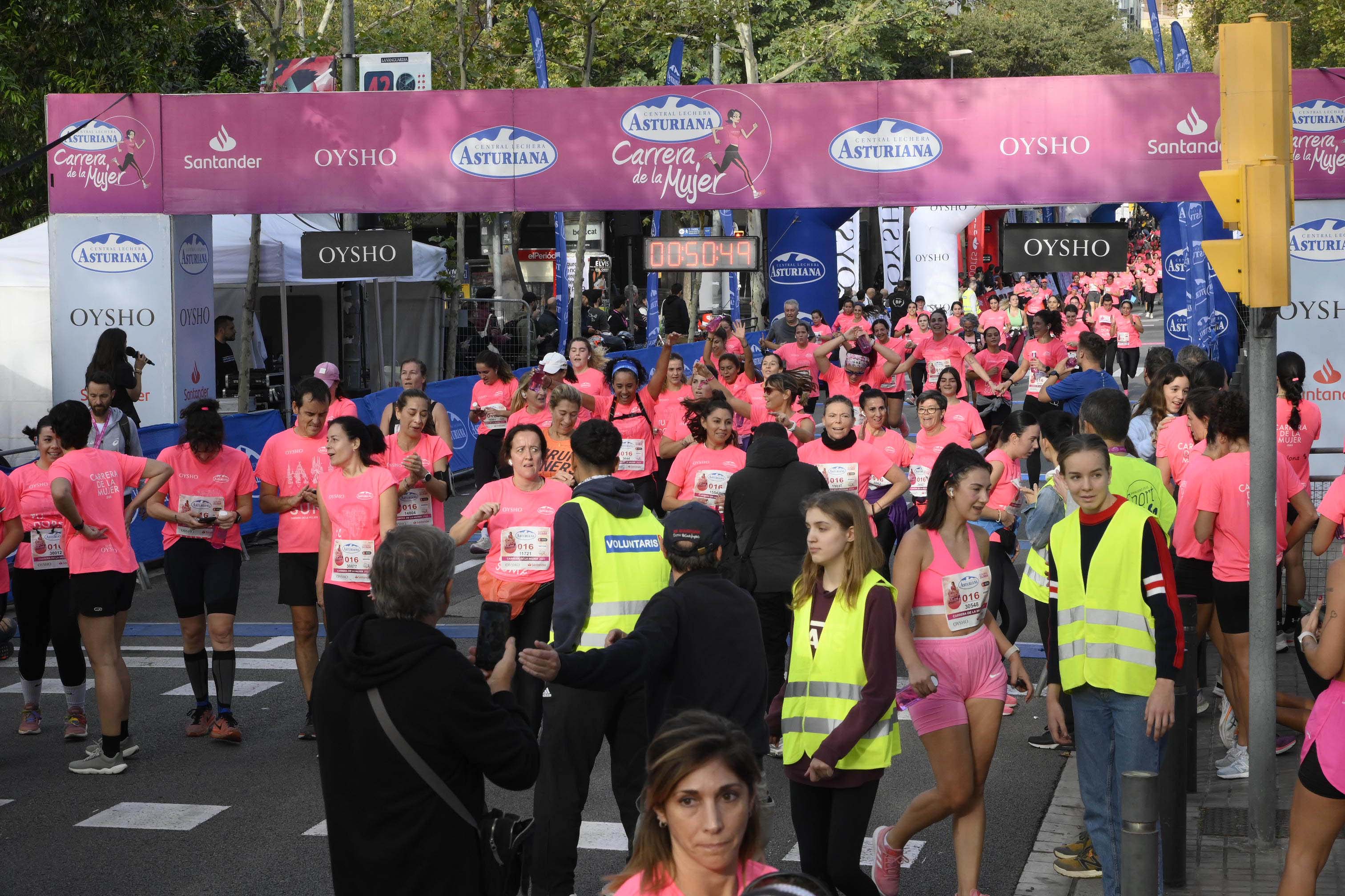 Las mejores fotos de la Carrera de la Mujer de Barcelona 2023. 4601