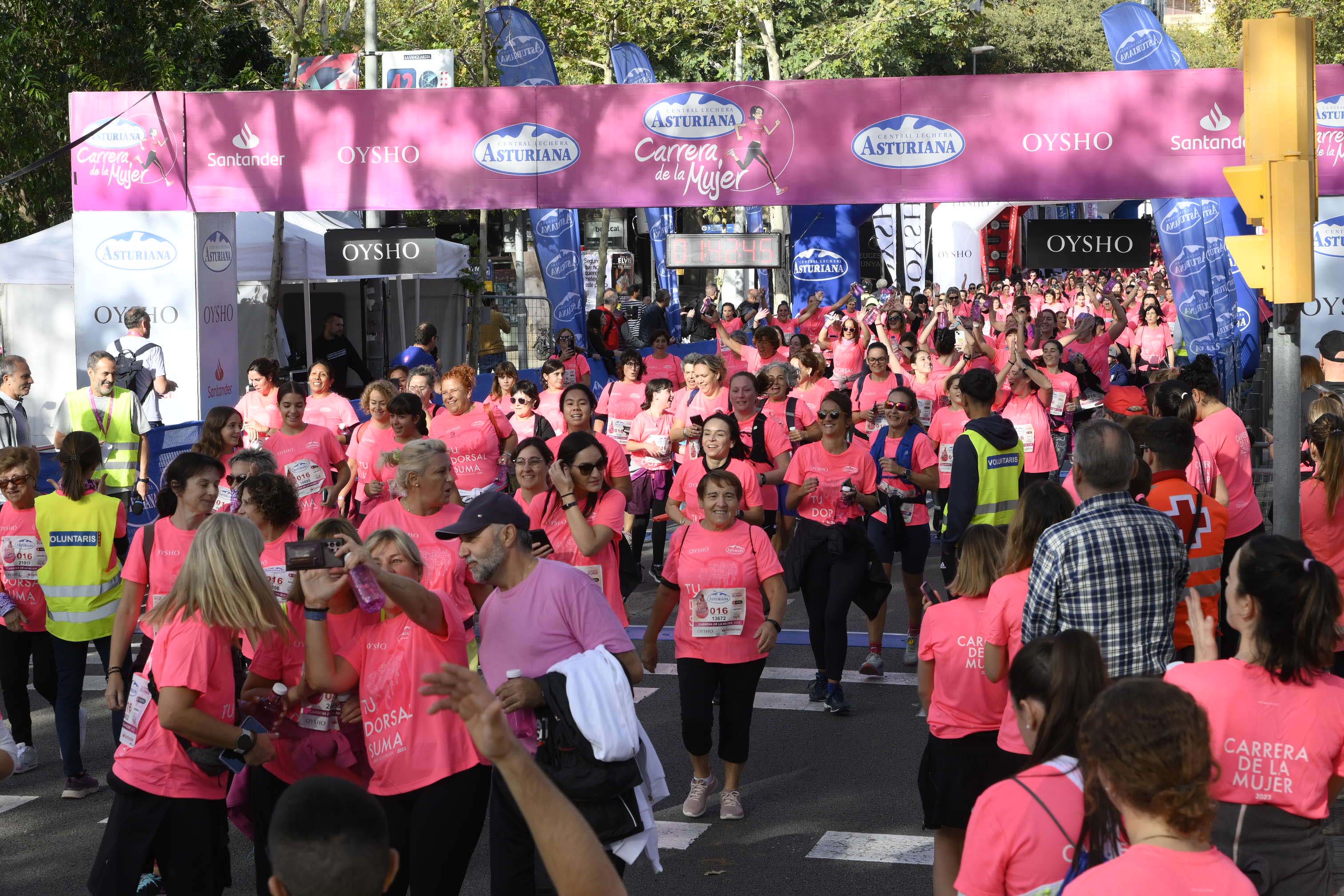 Las mejores fotos de la Carrera de la Mujer de Barcelona 2023. 6075