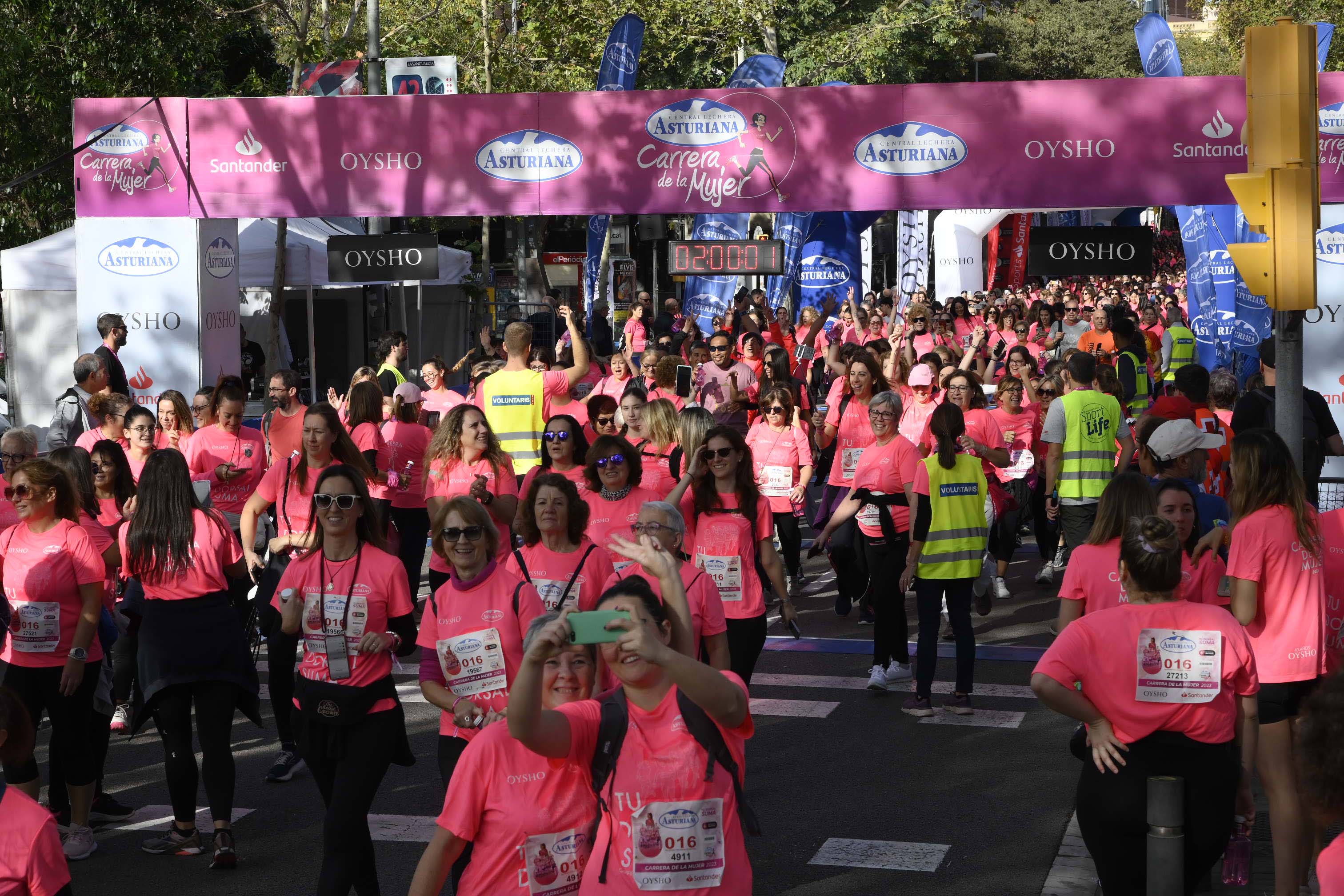 Las mejores fotos de la Carrera de la Mujer de Barcelona 2023. 6570