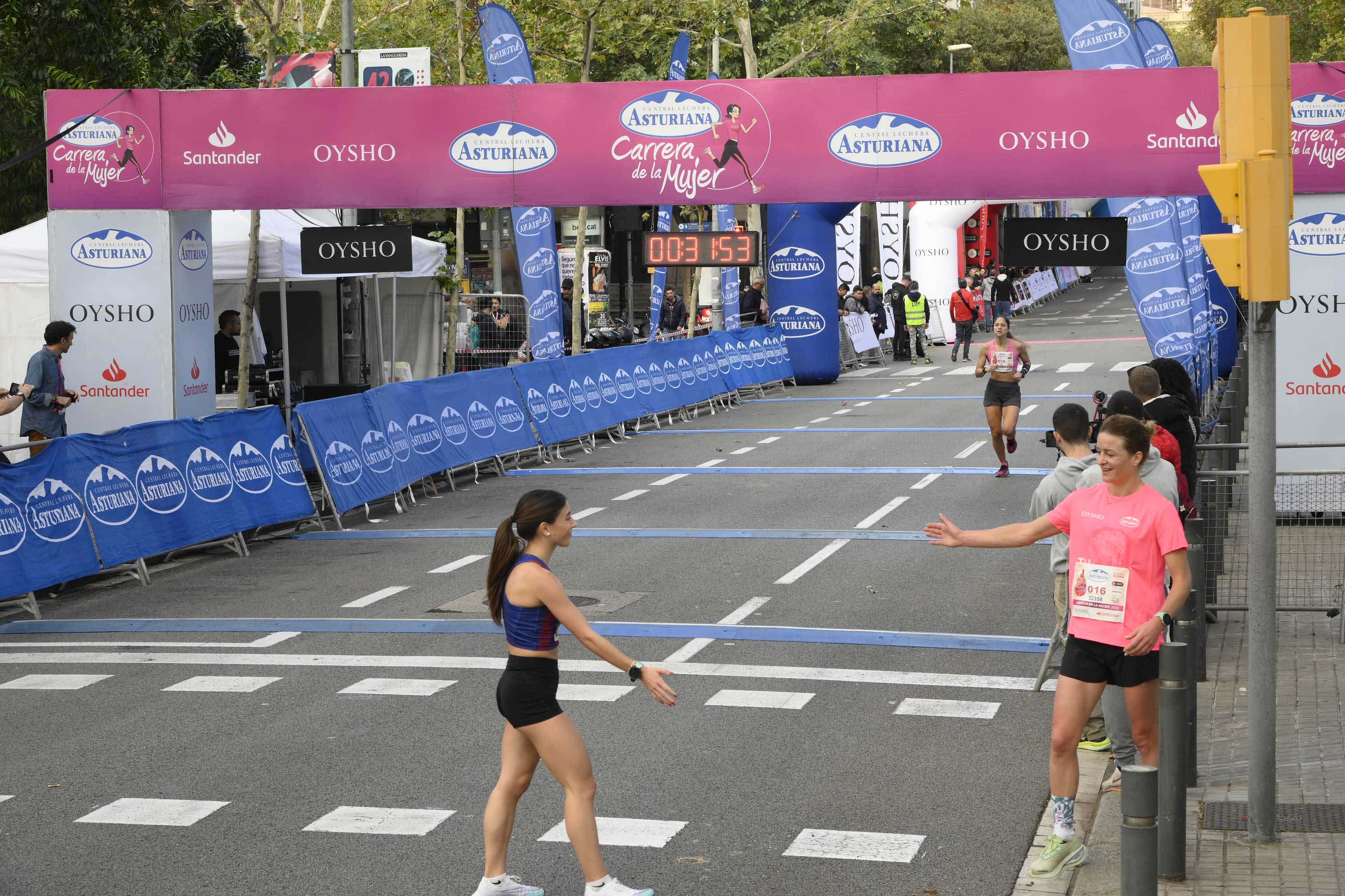 Las mejores fotos de la Carrera de la Mujer de Barcelona 2023. 4045