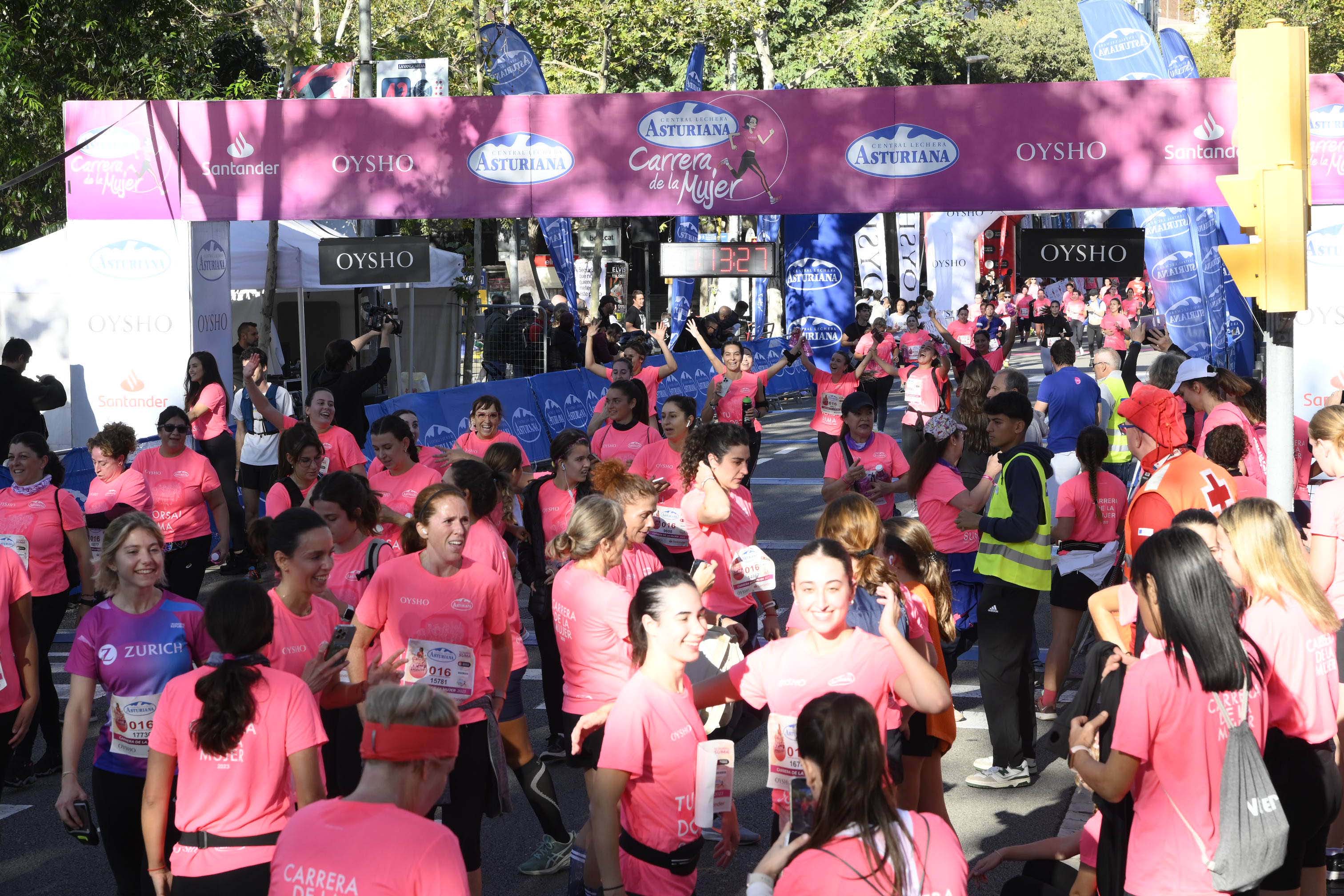 Las mejores fotos de la Carrera de la Mujer de Barcelona 2023. 5236