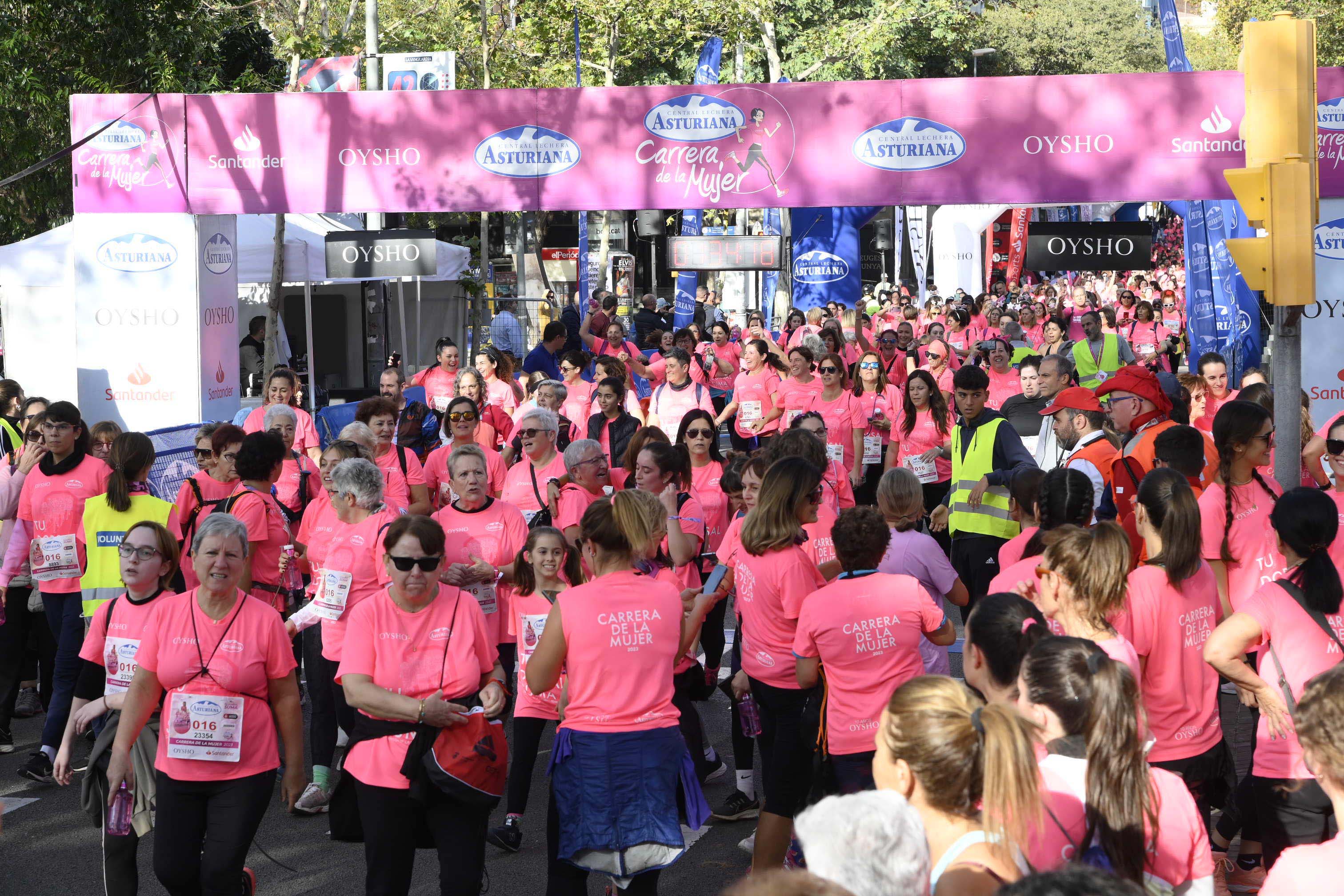 Las mejores fotos de la Carrera de la Mujer de Barcelona 2023. 5829