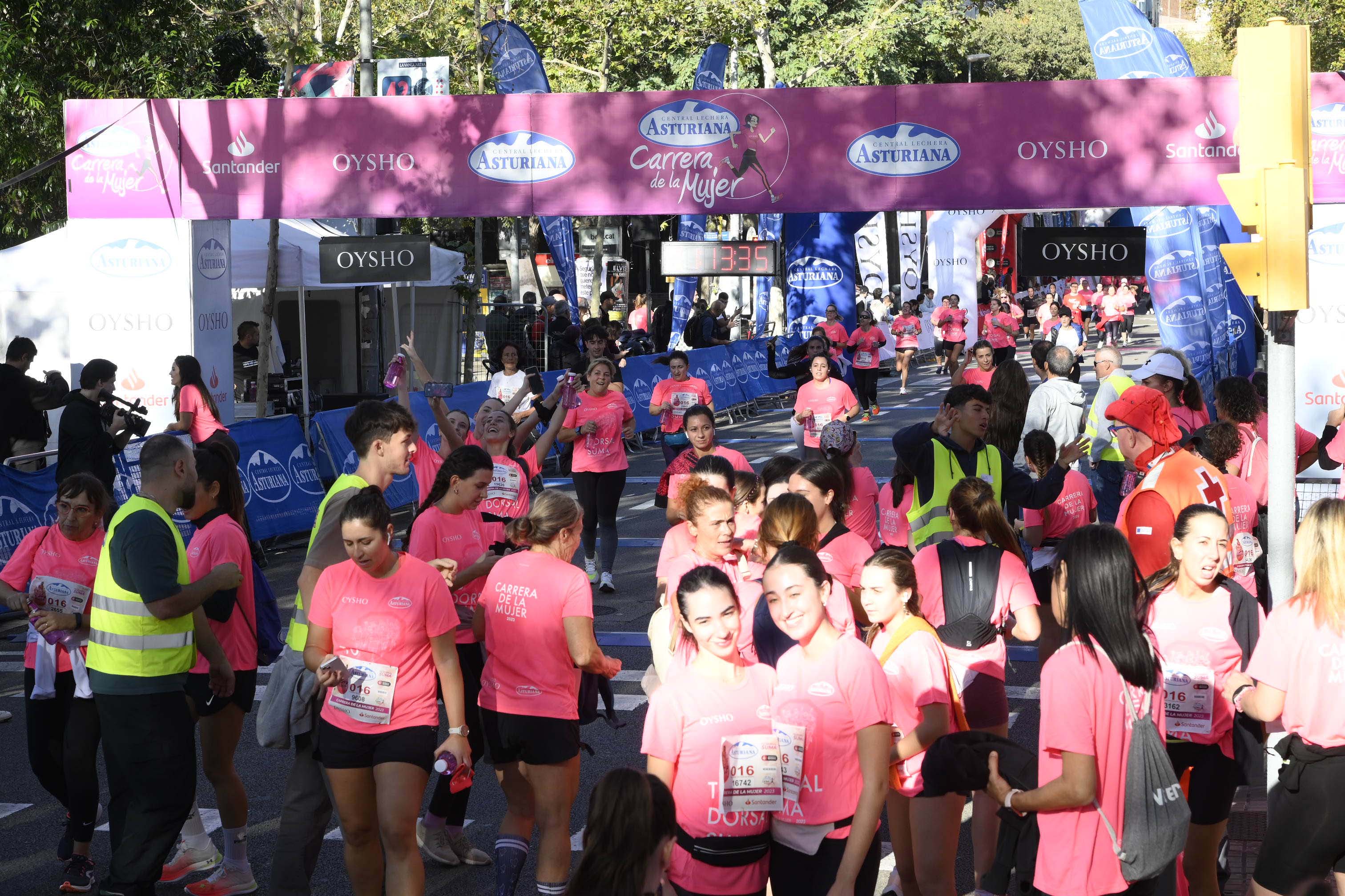 Las mejores fotos de la Carrera de la Mujer de Barcelona 2023. 5240