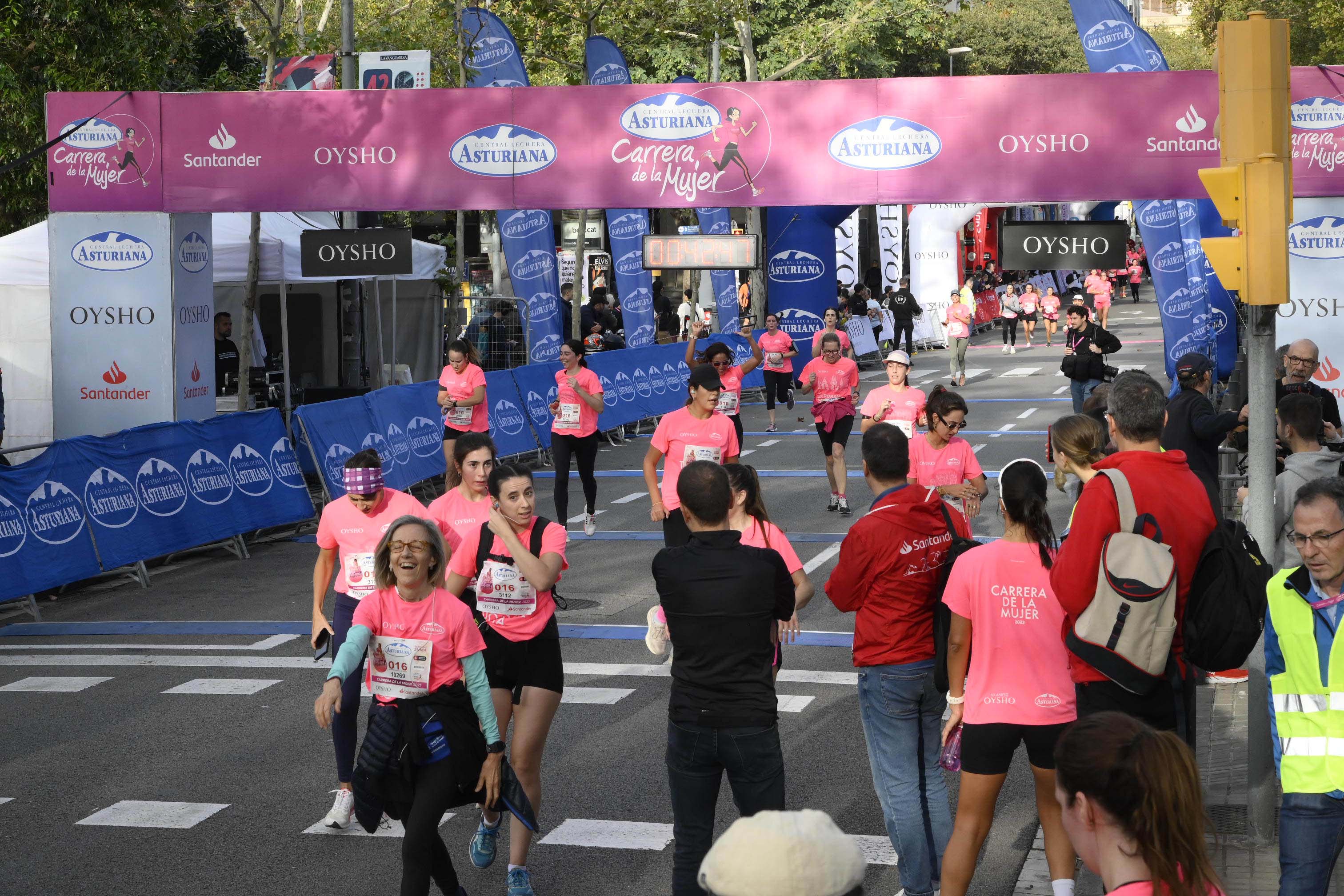 Las mejores fotos de la Carrera de la Mujer de Barcelona 2023. 4360