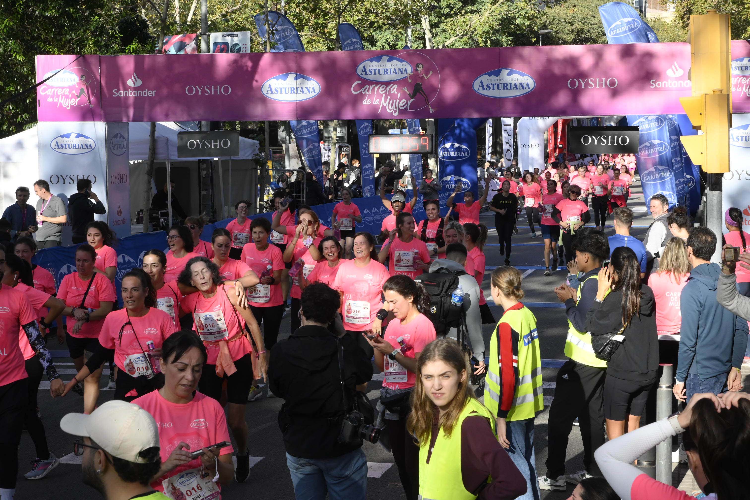 Las mejores fotos de la Carrera de la Mujer de Barcelona 2023. 4996