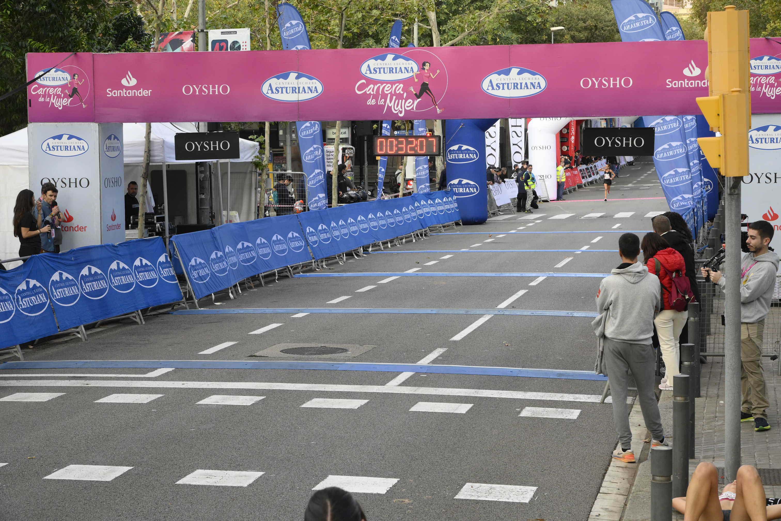 Las mejores fotos de la Carrera de la Mujer de Barcelona 2023. 4052