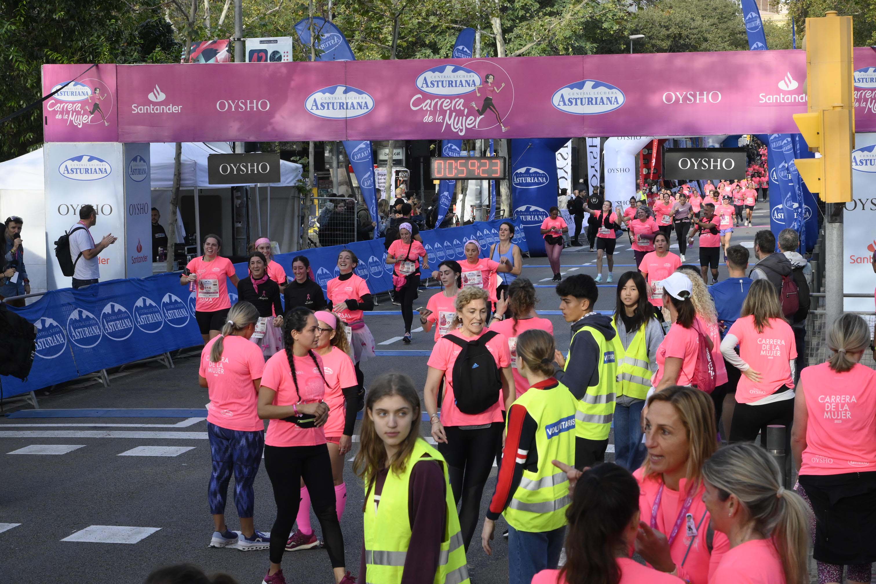 Las mejores fotos de la Carrera de la Mujer de Barcelona 2023. 4858
