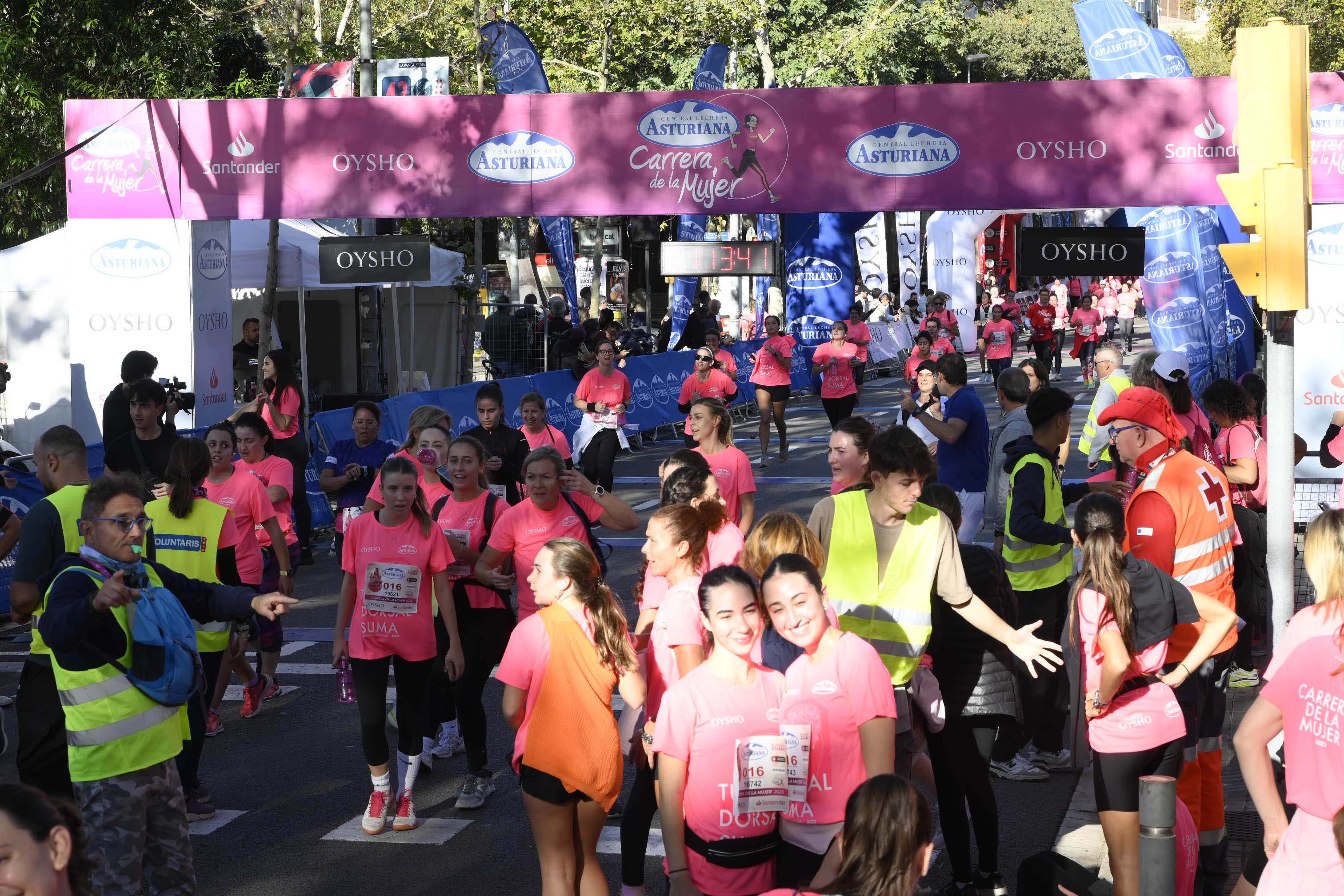 Las mejores fotos de la Carrera de la Mujer de Barcelona 2023. 5243