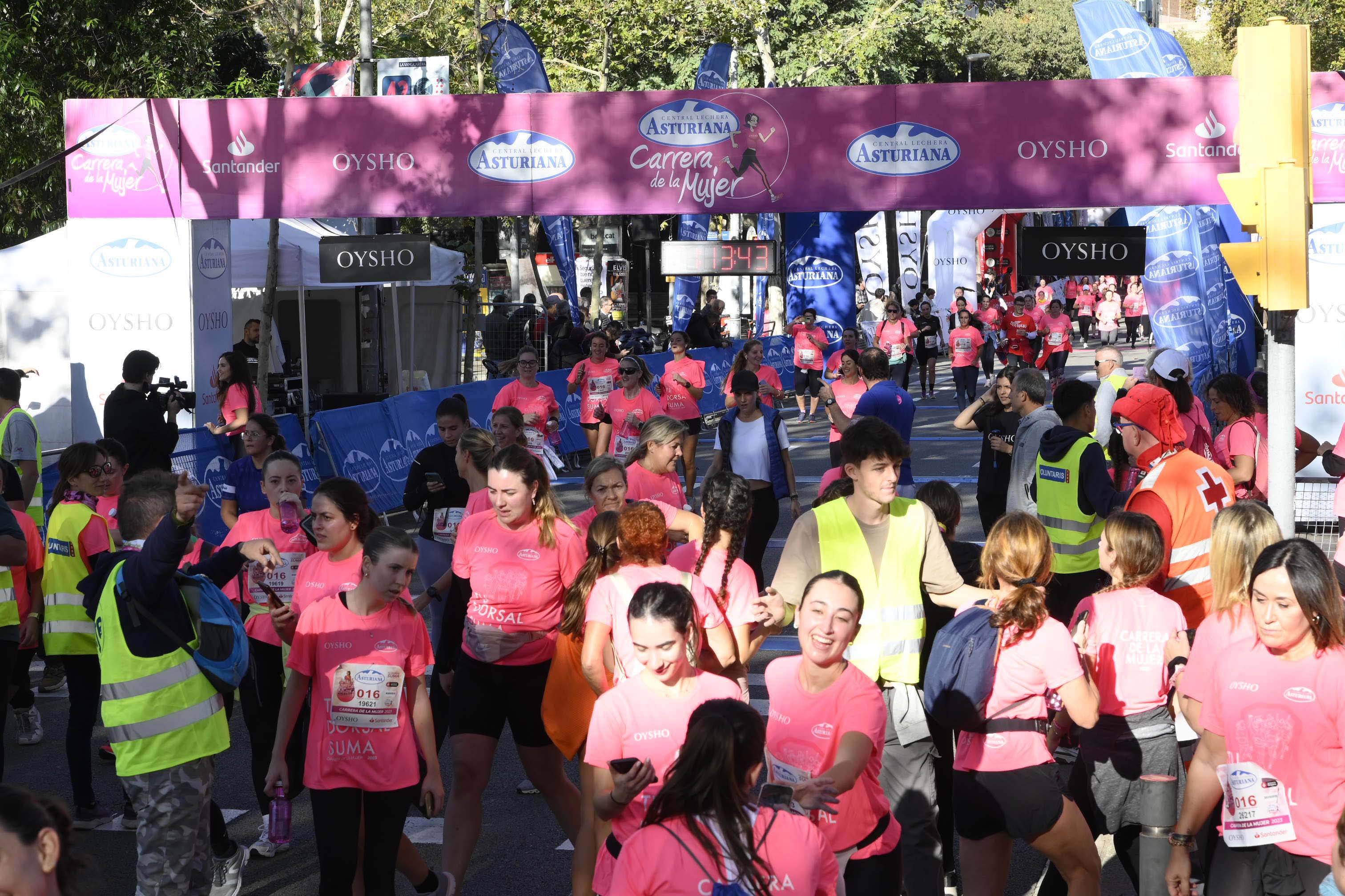 Las mejores fotos de la Carrera de la Mujer de Barcelona 2023. 5244