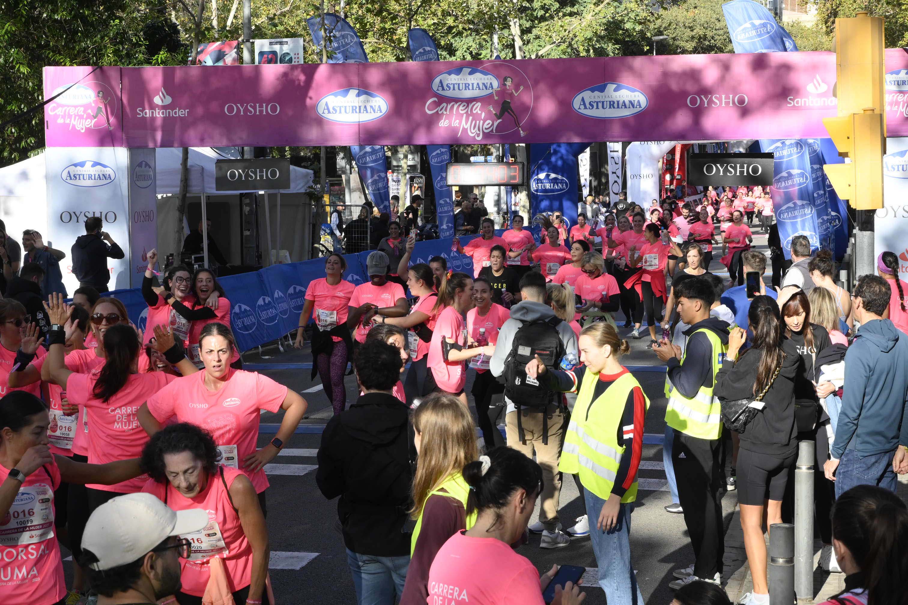 Las mejores fotos de la Carrera de la Mujer de Barcelona 2023. 4998