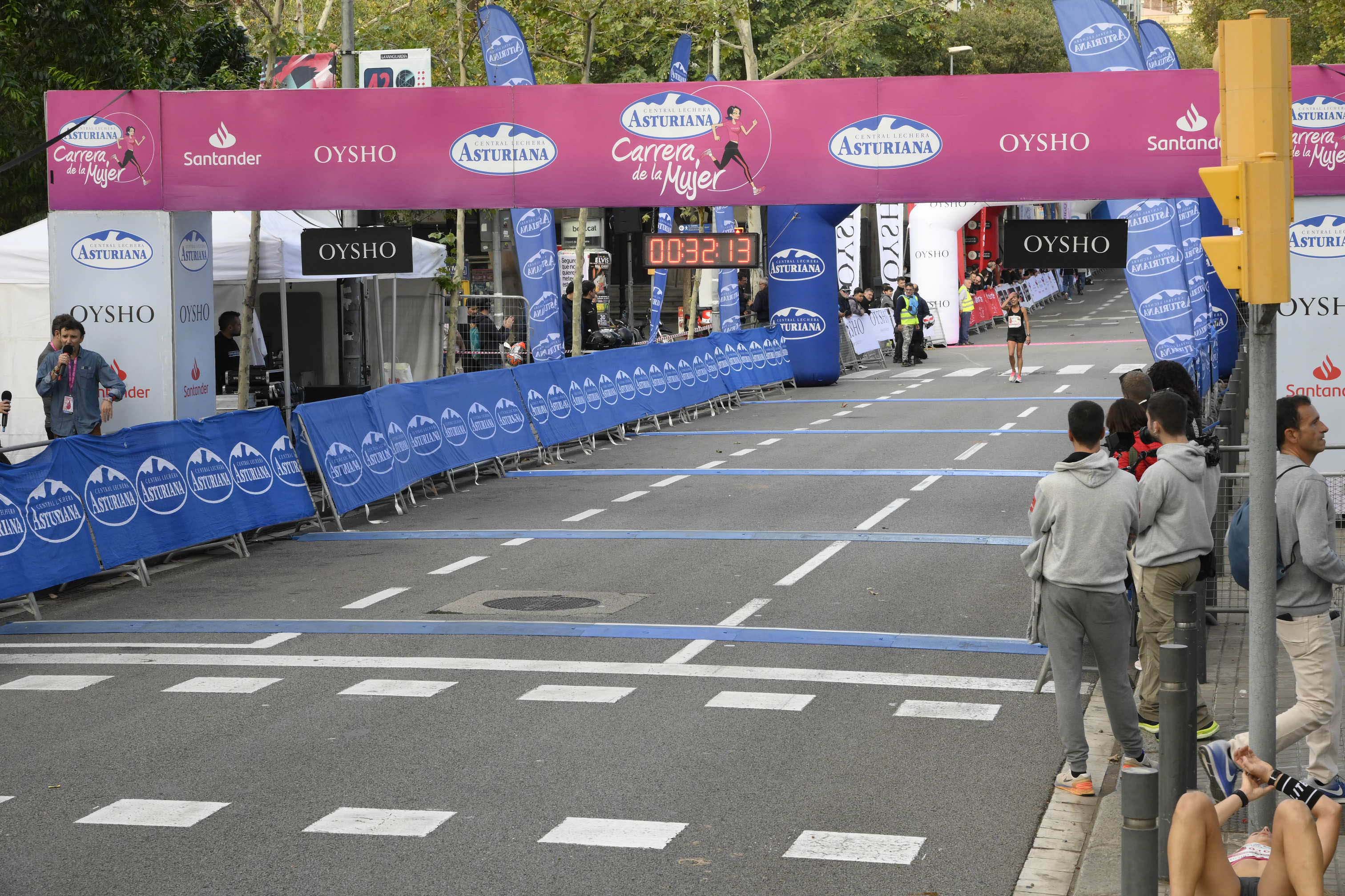 Las mejores fotos de la Carrera de la Mujer de Barcelona 2023. 4055