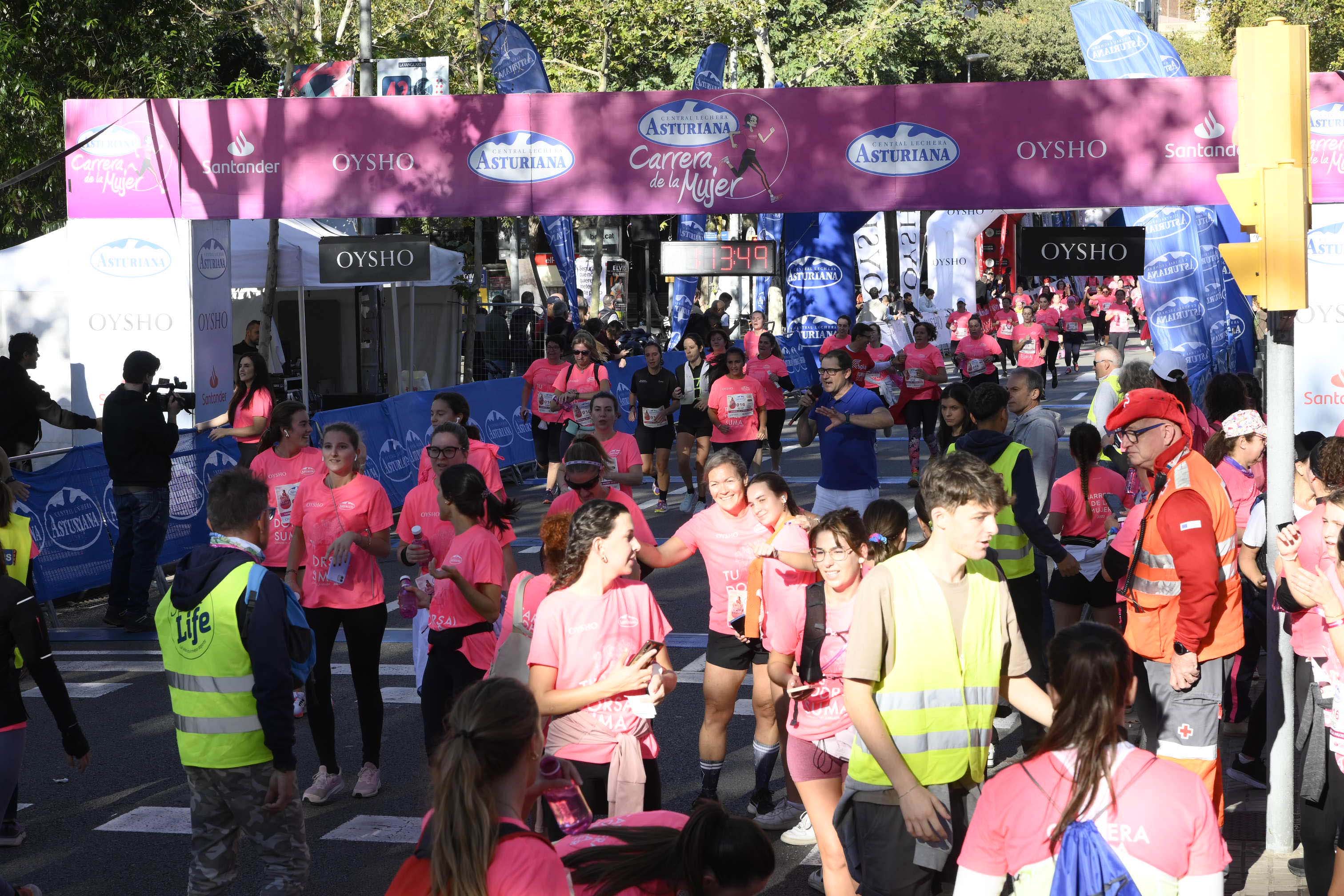 Las mejores fotos de la Carrera de la Mujer de Barcelona 2023. 5247