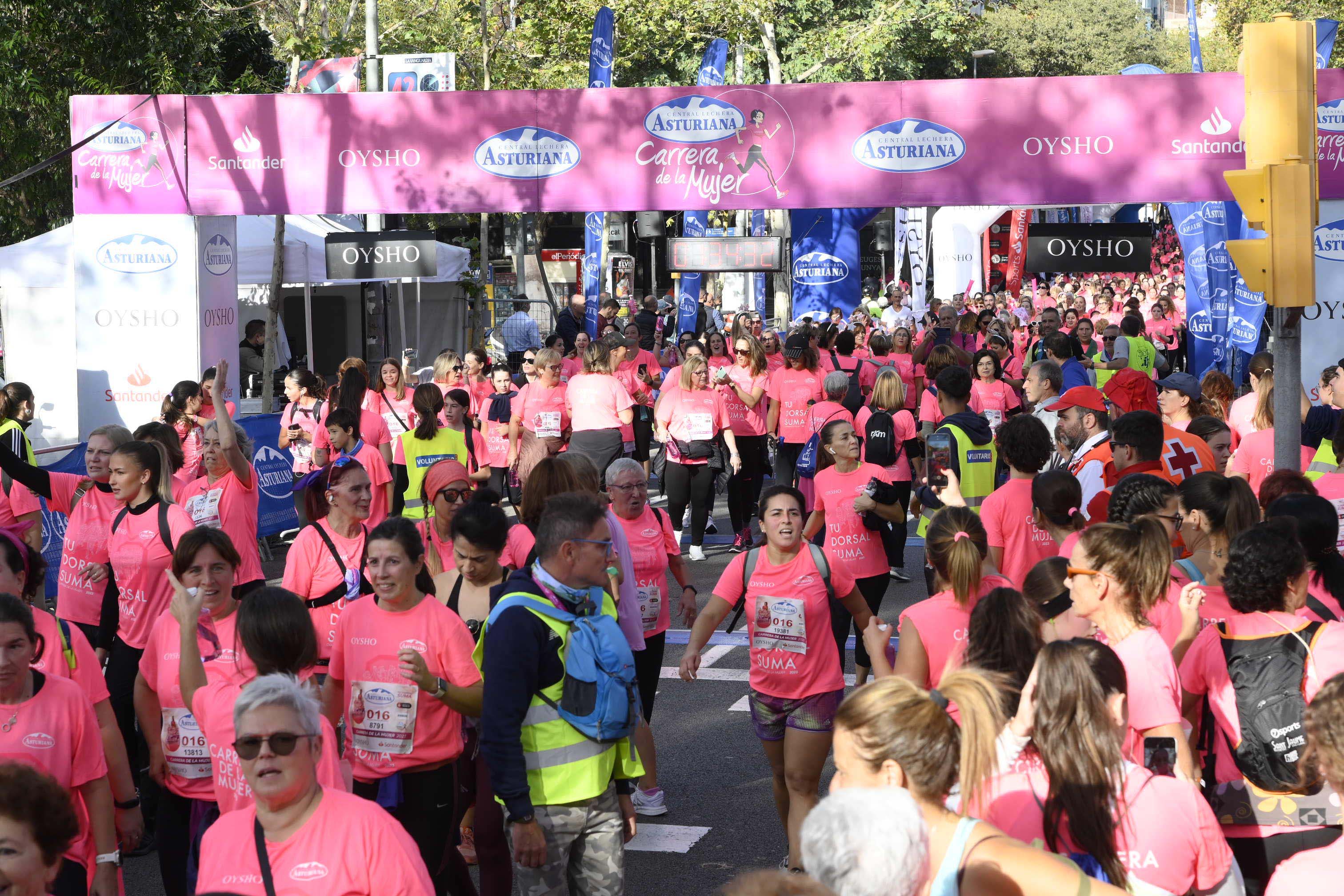 Las mejores fotos de la Carrera de la Mujer de Barcelona 2023. 5836