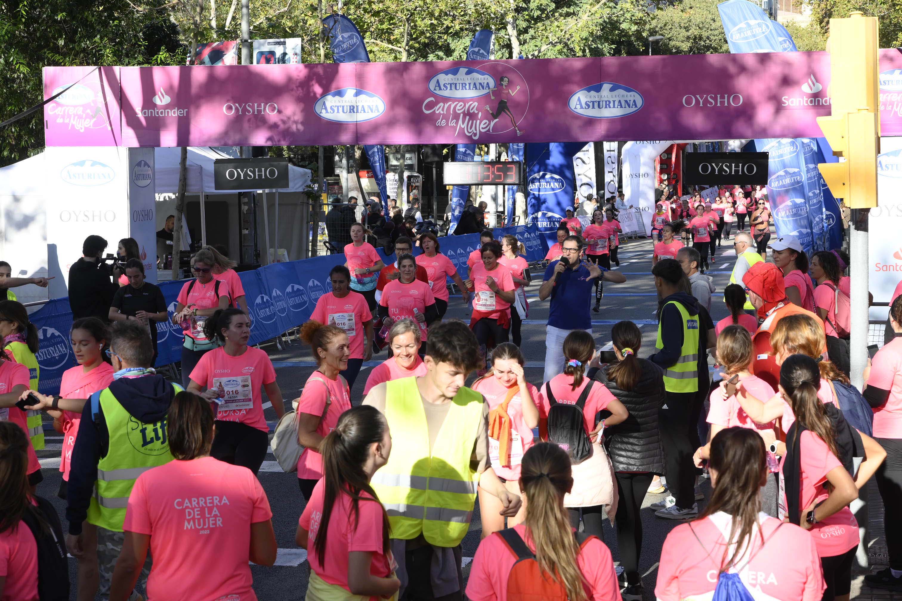 Las mejores fotos de la Carrera de la Mujer de Barcelona 2023. 5249