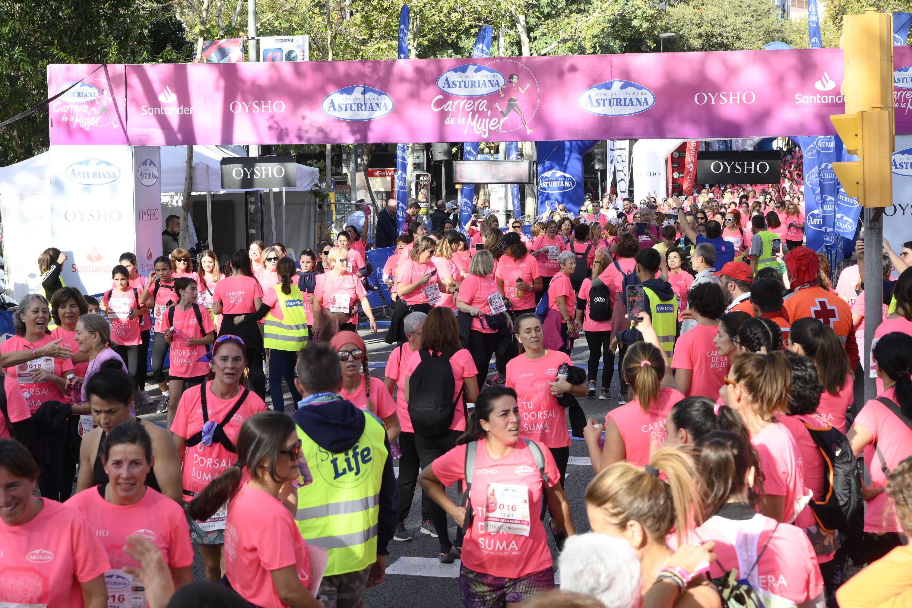 Las mejores fotos de la Carrera de la Mujer de Barcelona 2023. 5837