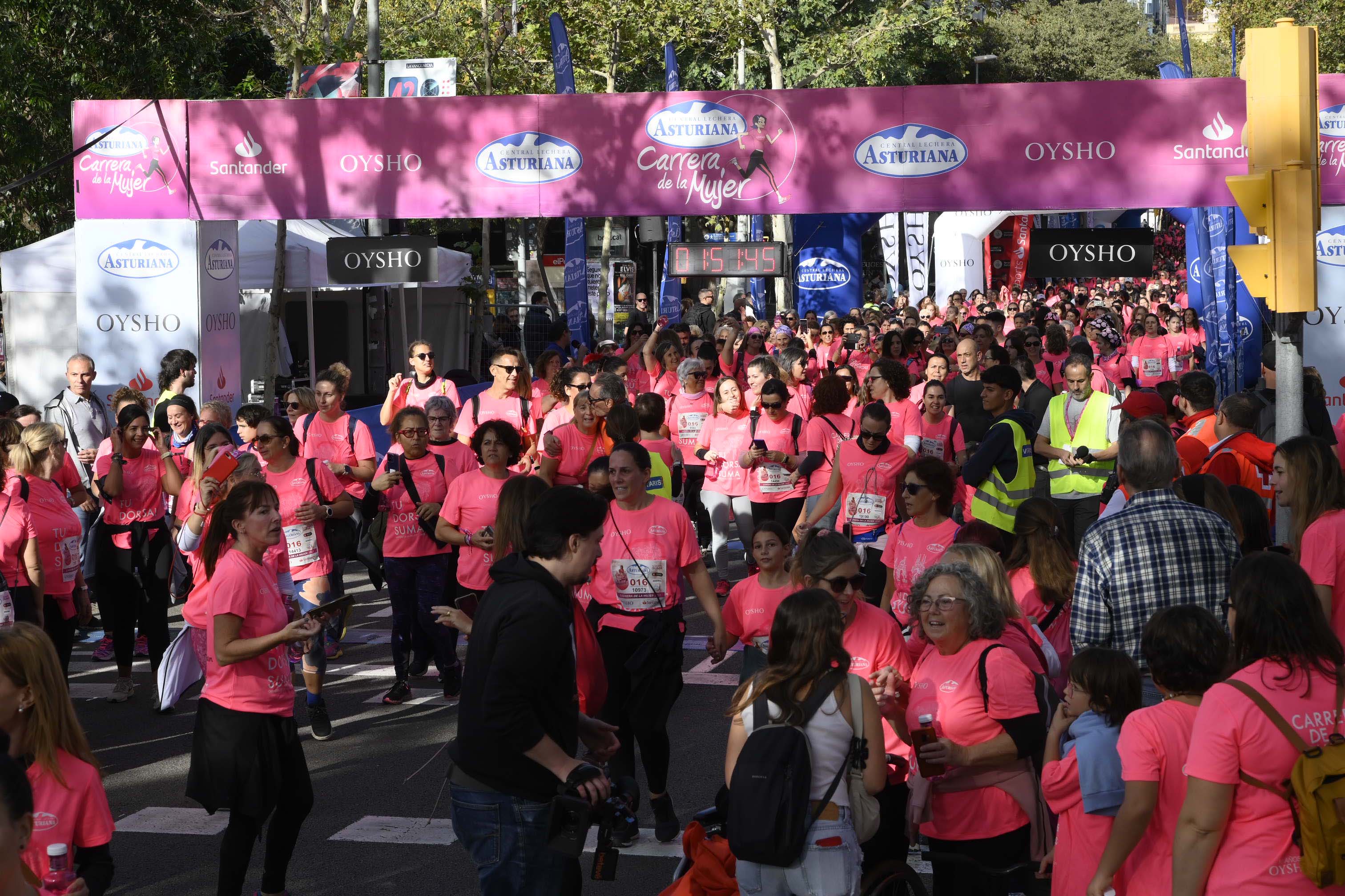 Las mejores fotos de la Carrera de la Mujer de Barcelona 2023. 6341