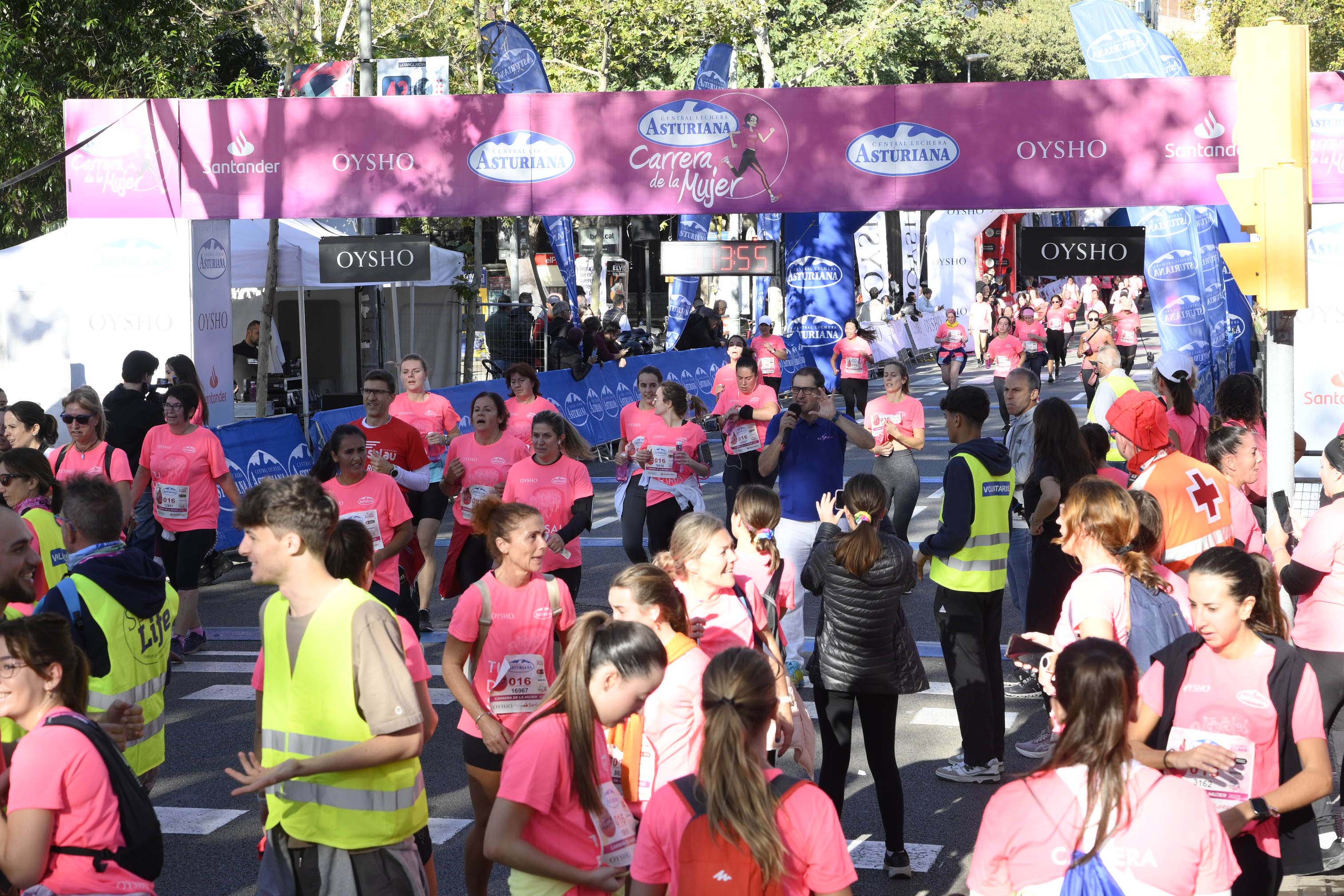 Las mejores fotos de la Carrera de la Mujer de Barcelona 2023. 5250